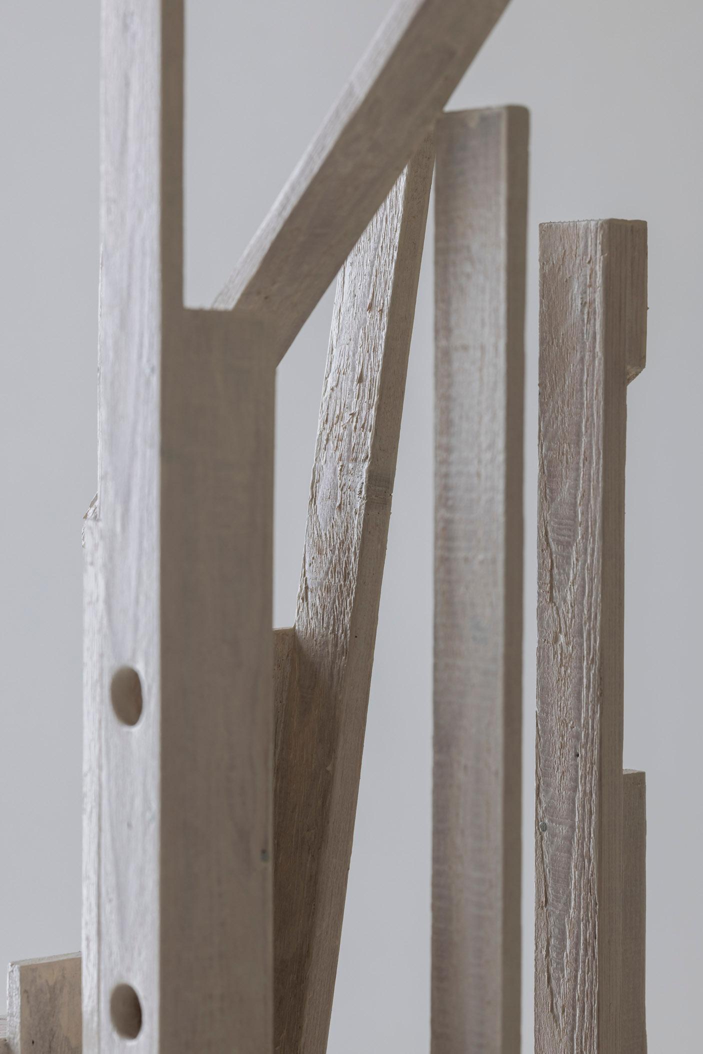 Abstract wooden sculpture by R. Ditmarch, The Netherlands 1970s. In Good Condition For Sale In Antwerp, BE