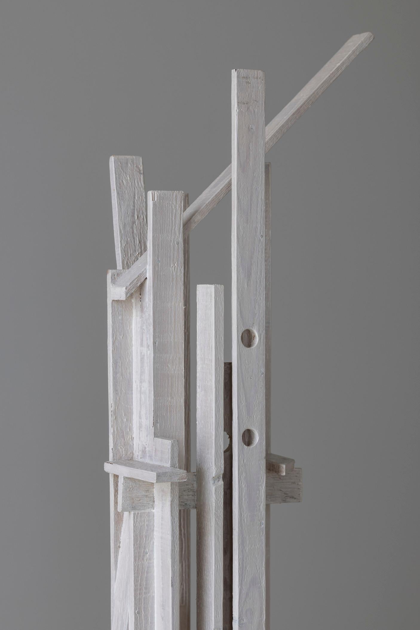 Wood Abstract wooden sculpture by R. Ditmarch, The Netherlands 1970s. For Sale