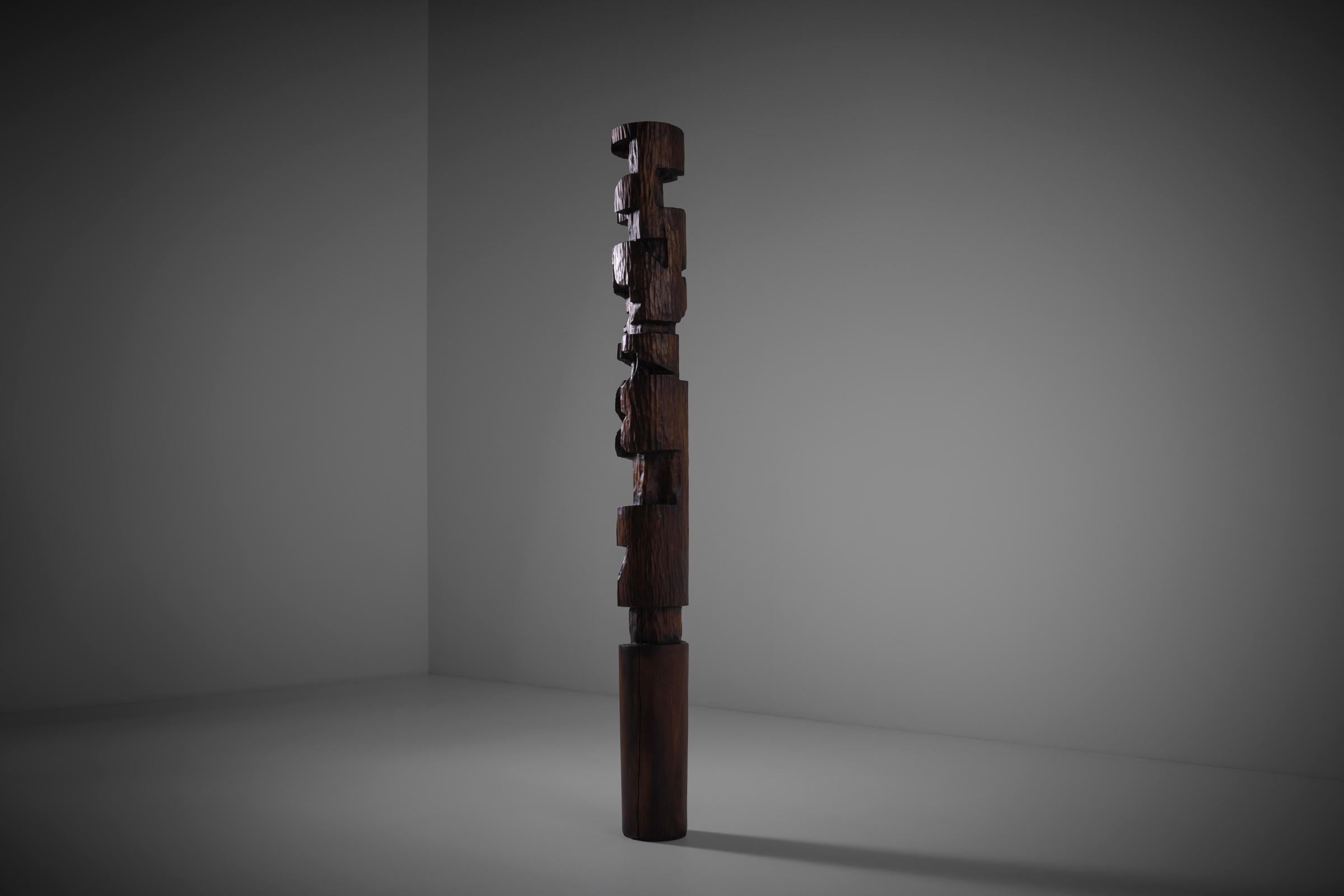 Wood Abstract wooden Totem sculpture by Frans Nielen, 1970s For Sale
