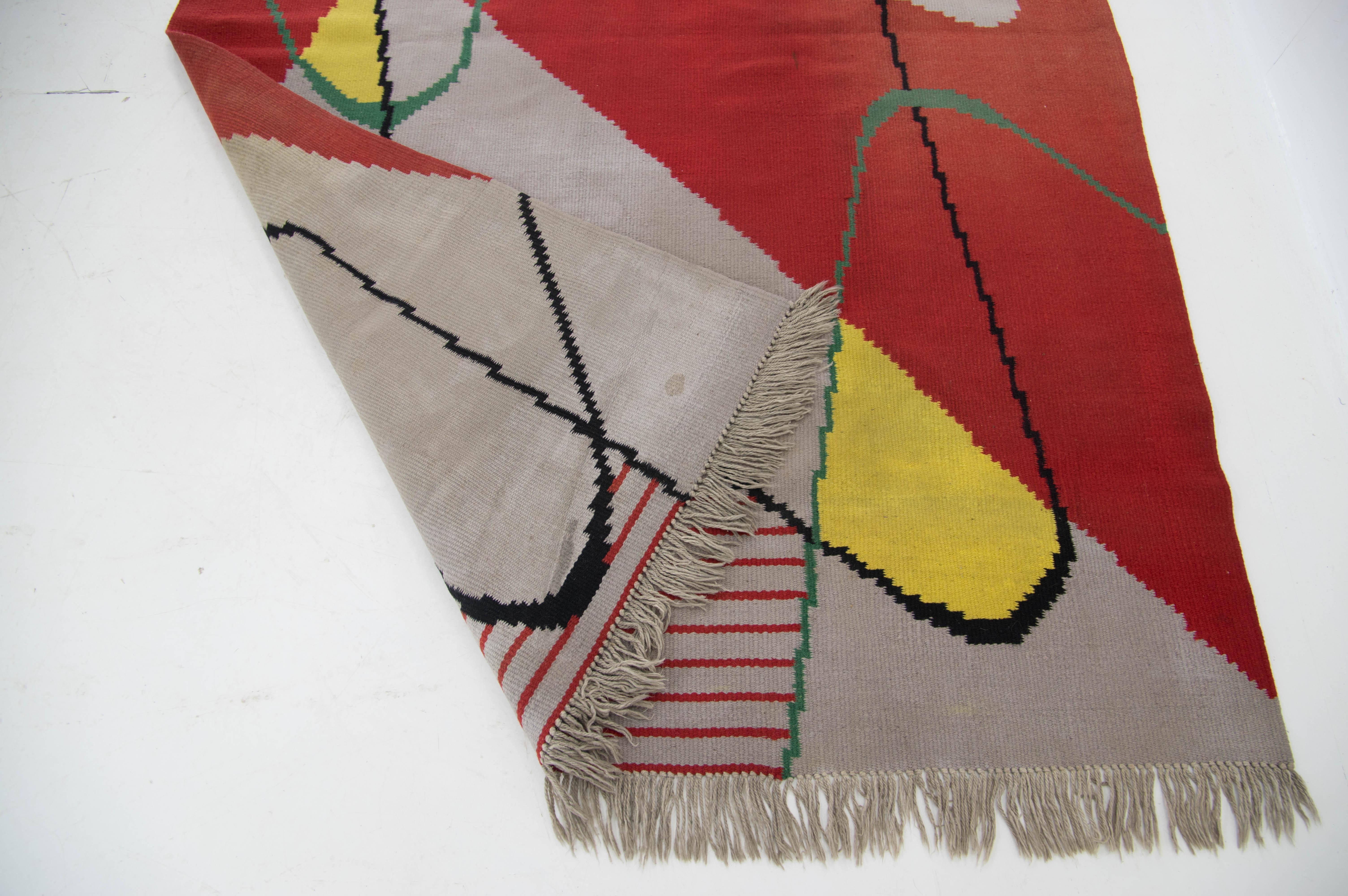 Abstract Wool Carpet, Czechoslovakia, 1950s For Sale 3