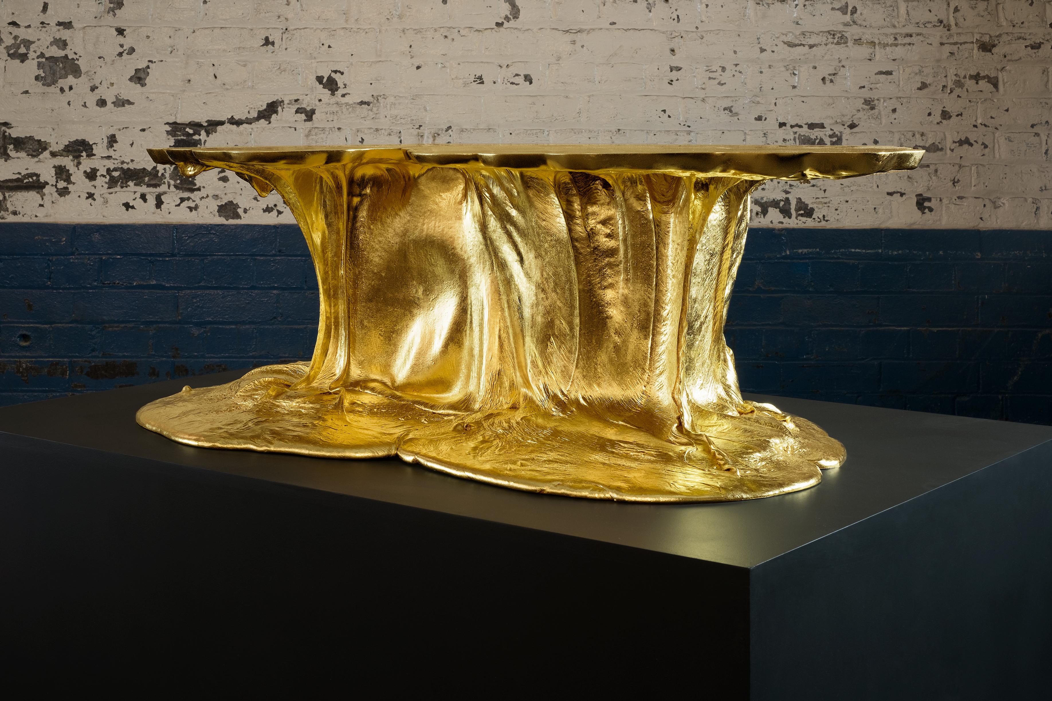 Britannique Table basse Abstraction II de Kris Lamba Studio en vente
