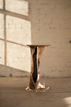 Mesa auxiliar Abstraction II de Kris Lamba Studio