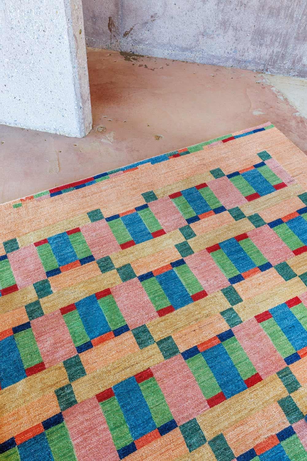 Founded by Roman Alonso and Steven Johanknecht, Commune is a Los Angeles-based collective of architects, interior designers, graphic designers, artists, artisans, craftsmen, and builders with a global portfolio of projects in residential, commercial