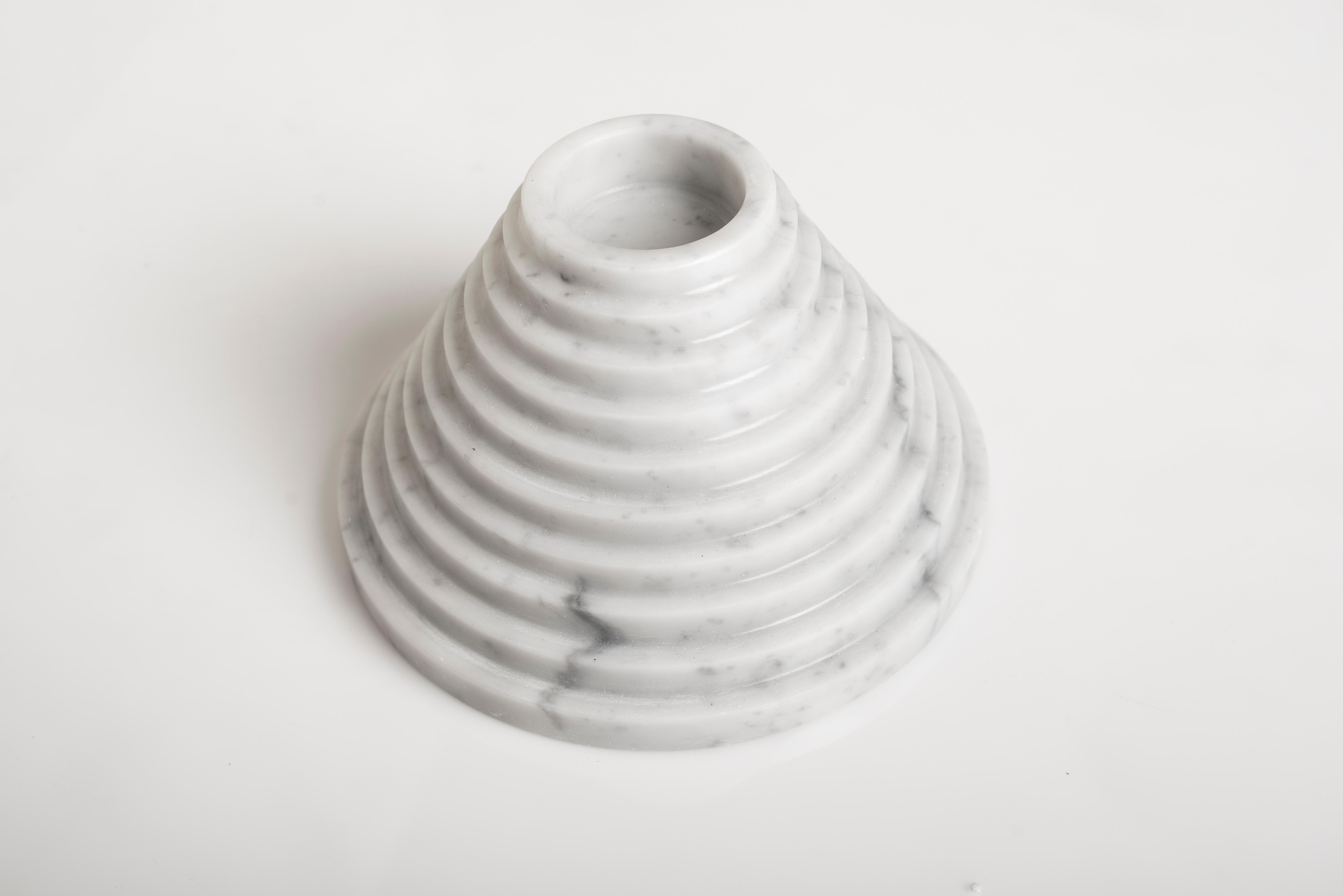 Marmo di Carrara Scultura di Abu Dhabi di Carlo Massoud in vendita