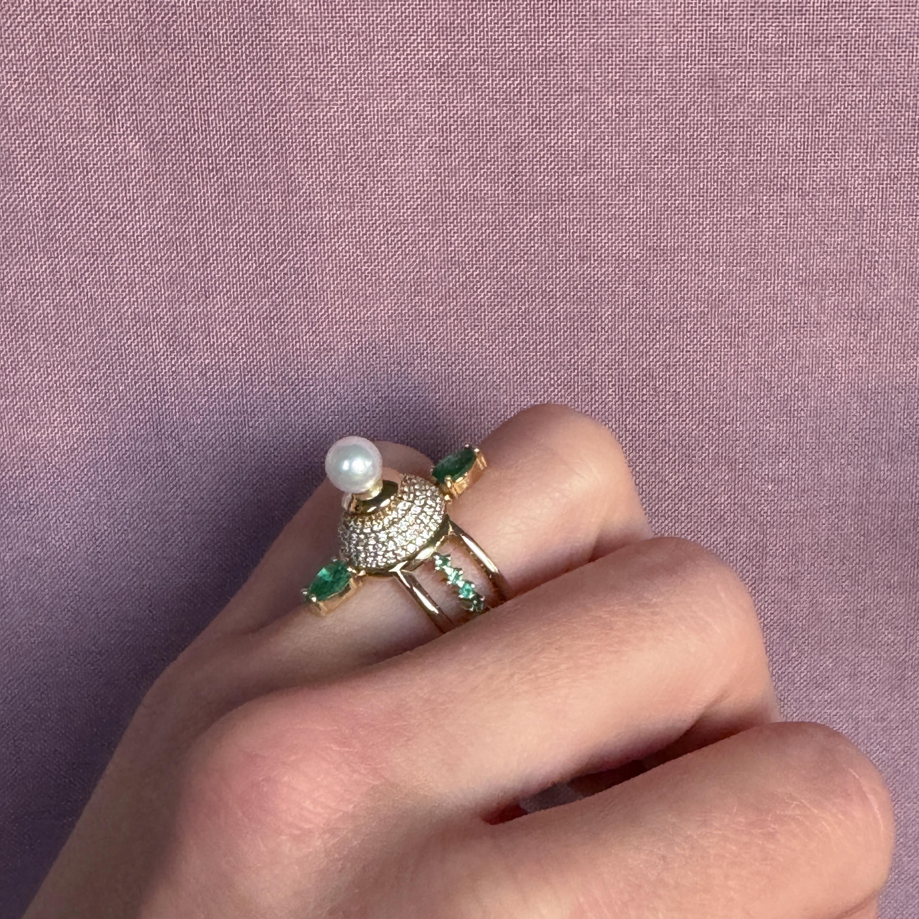 Pear Cut Abundance Ring in 18 Karat Gold with Diamonds, Emeralds And A Pearl