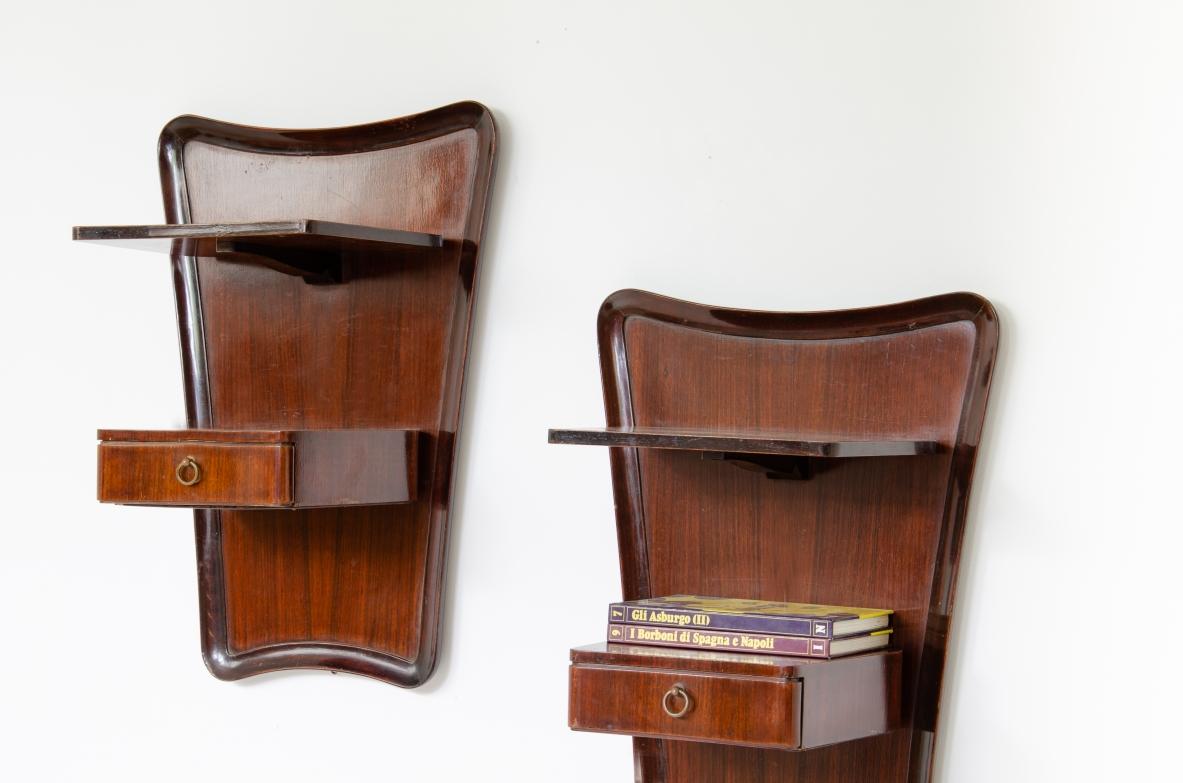 Mid-Century Modern ABV Borsani Varedo  Splendid pair of shaped wooden hanging bedside tables For Sale
