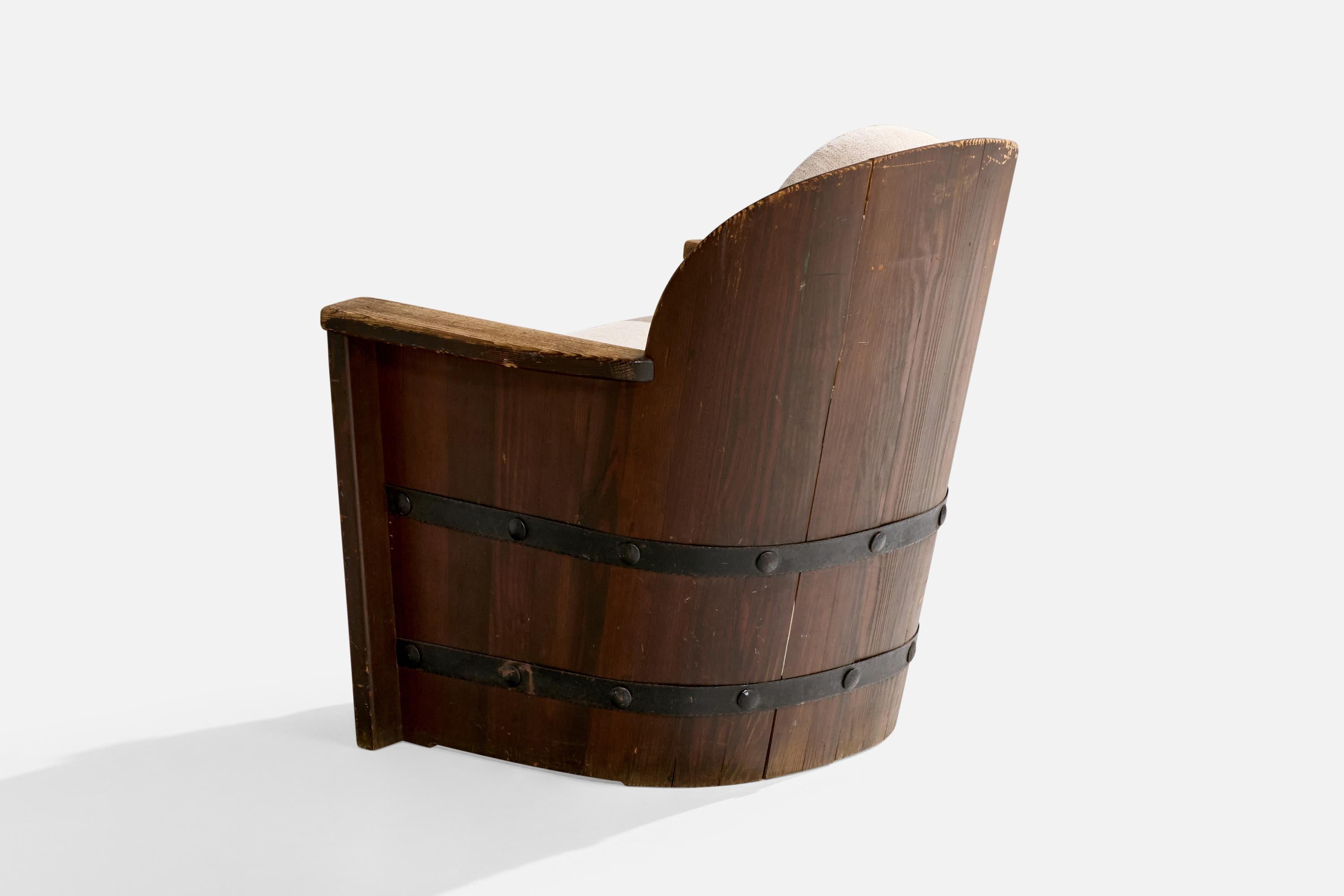 Milieu du XXe siècle Åby Möbelfabrik, Chaises longues, pin, fer, tissu, Suède, années 1930 en vente