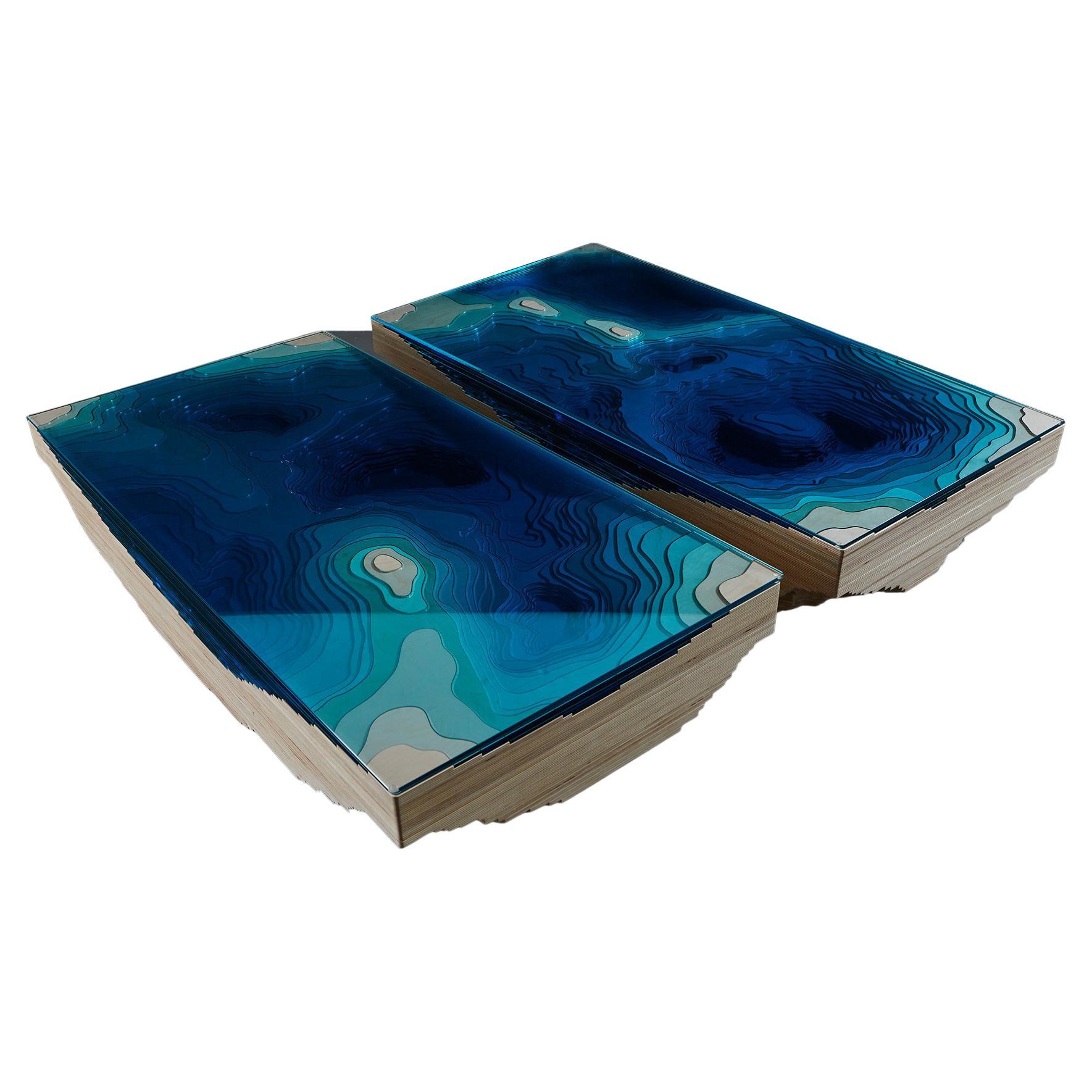 Moderner moderner Abyss-Couchtisch „Kraken“ aus Birkenholz und Glas