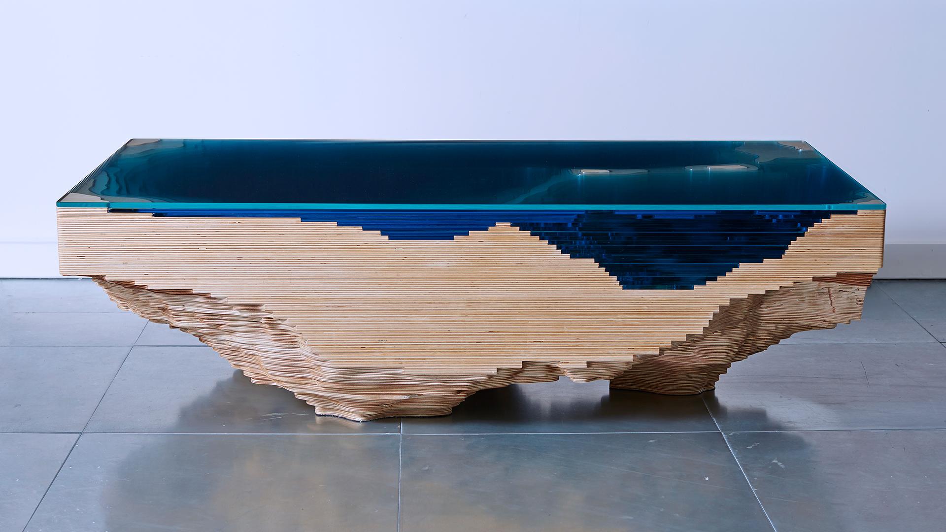 Moderner rechteckiger Abyss-Couchtisch aus Birkenholz und Glas  im Angebot 2