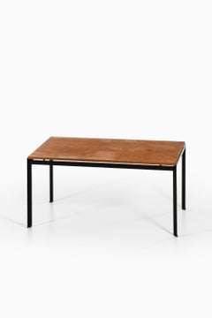 Table Academy en acier laqué noir et en pin par Poul Kjærholm, années 1950