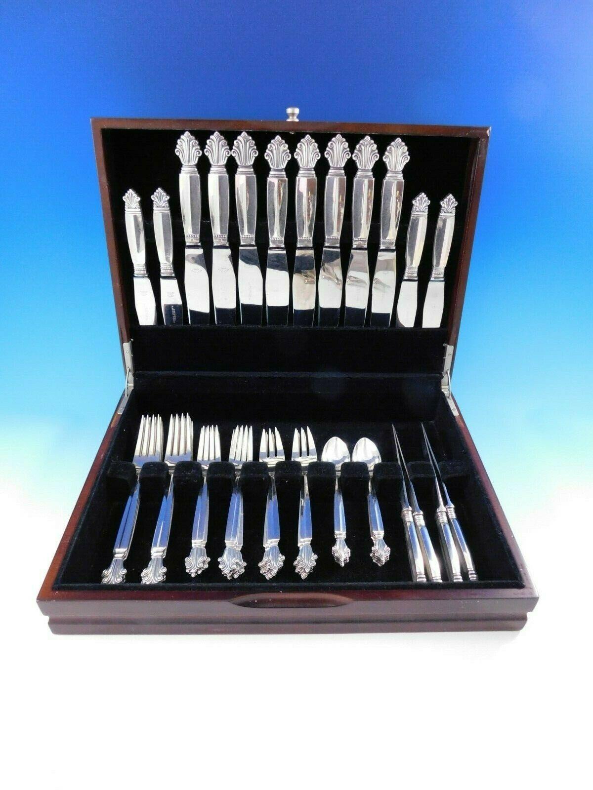 Exceptional acanthus by Georg Jensen Danish sterling silver flatware set, 48 pieces. This set includes:

8 dinner size knives, short handle, 10