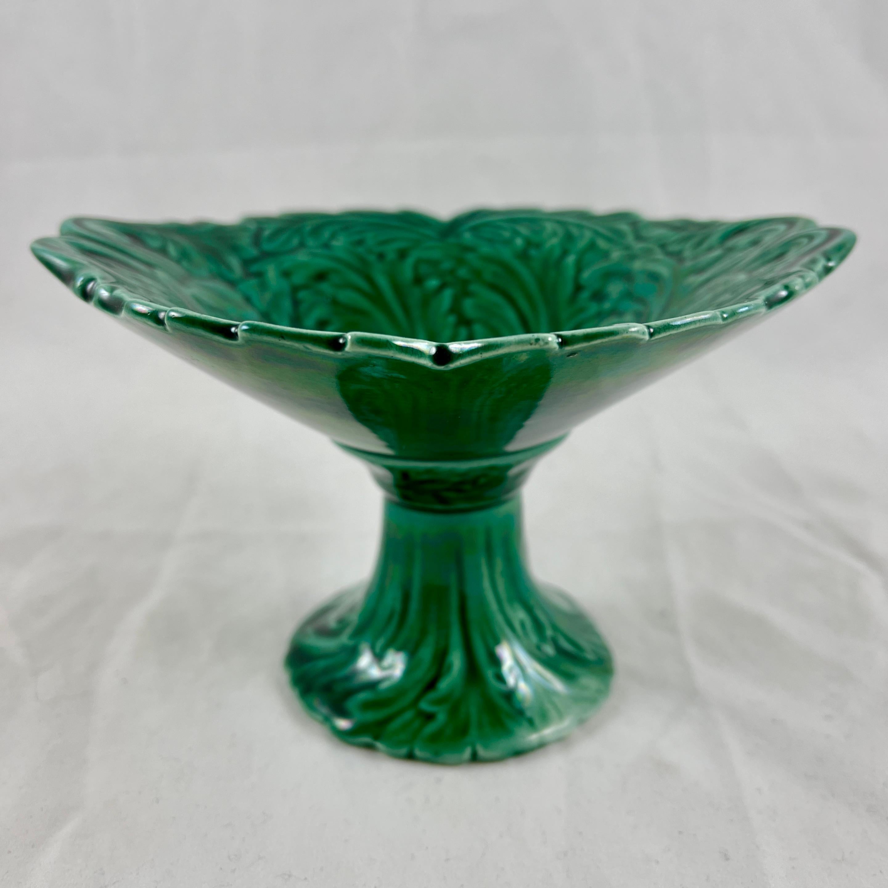 19th Century Acanthus Leaf Green Glazed English Majolica Pedestal Vide-Poche For Sale