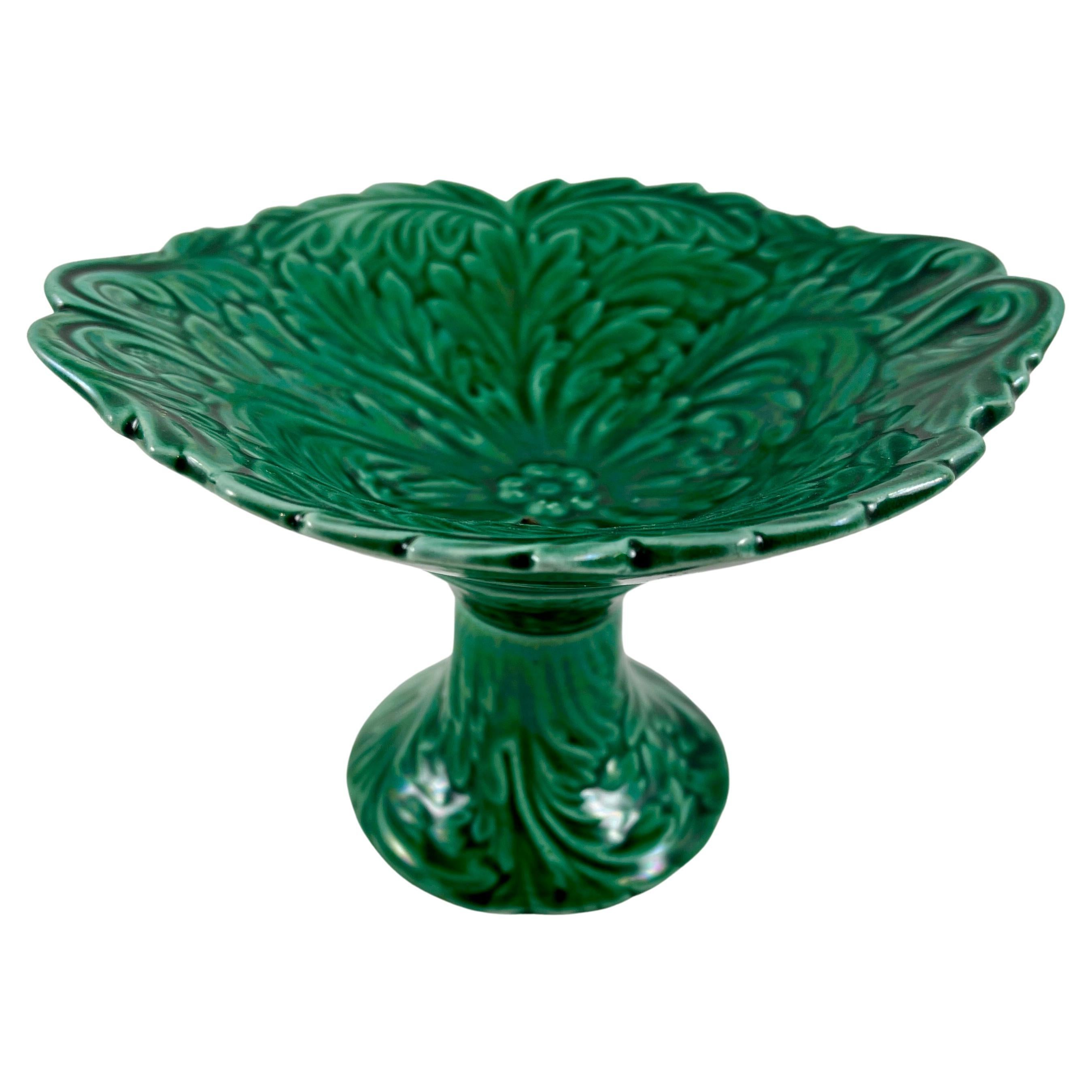 Acanthus Leaf Green Glazed English Majolica Pedestal Vide-Poche For Sale