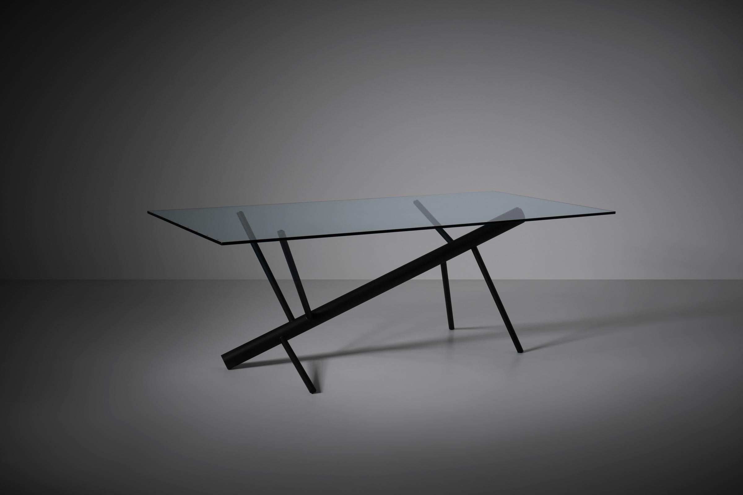 ‘Acanto’ Dining Table by Enzo Mari for Zanotta In Good Condition For Sale In Rotterdam, NL