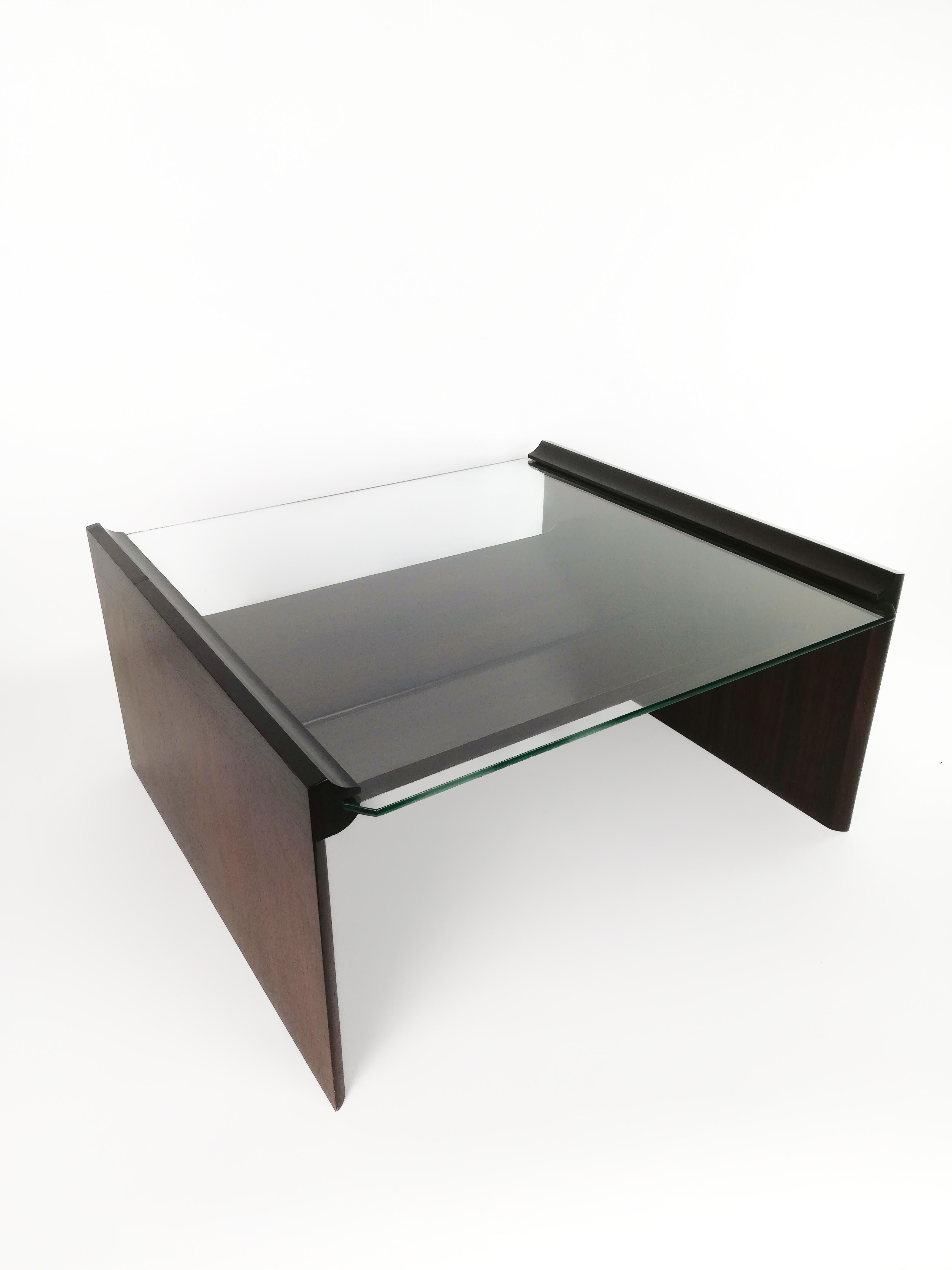 Mid-Century Modern Acca coffe table designed by Kazuhide Takahama for Gavina, Italy 1970s For Sale