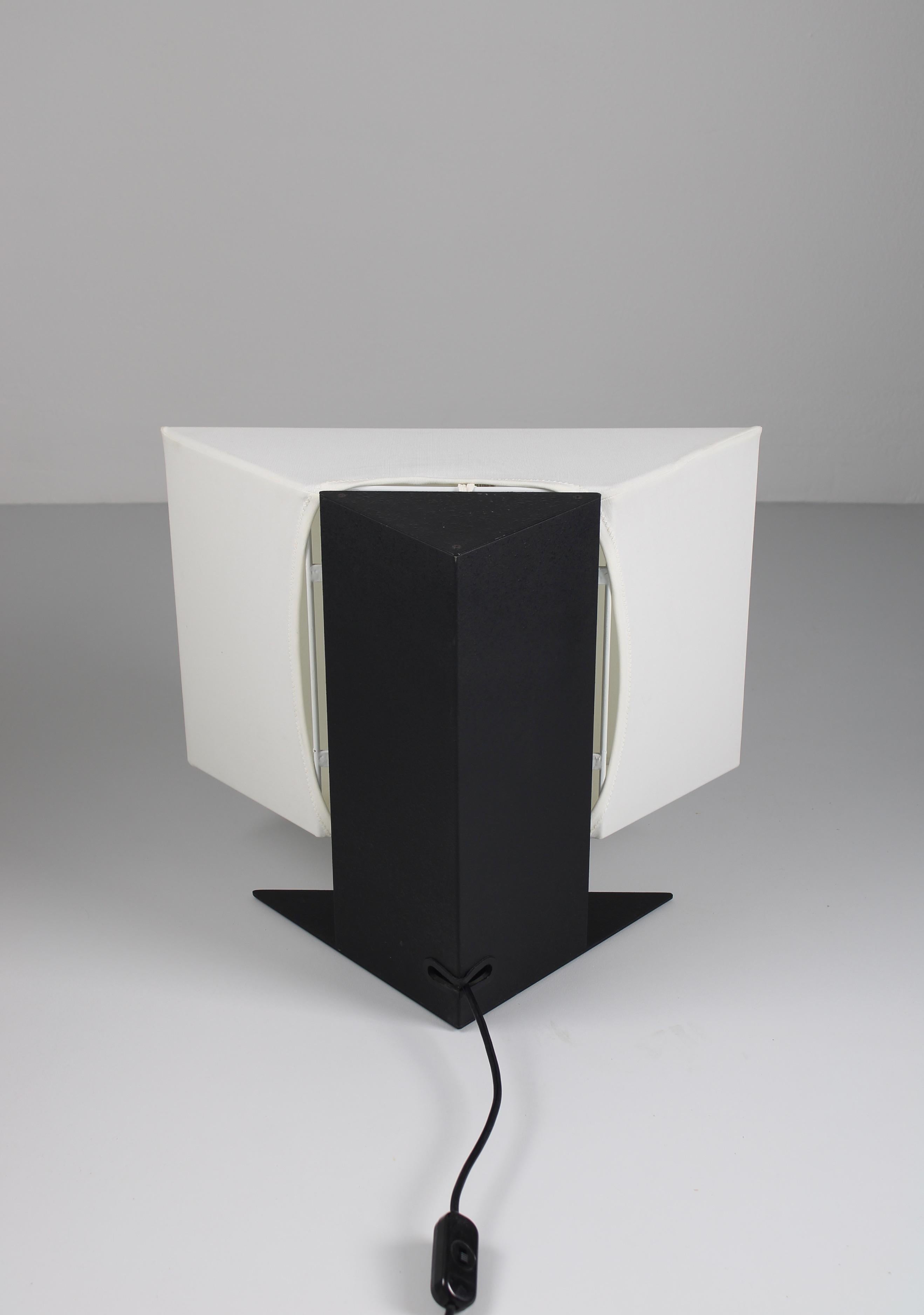Late 20th Century Accademia table lamp by Cini Boeri for Artemide, 1978 For Sale