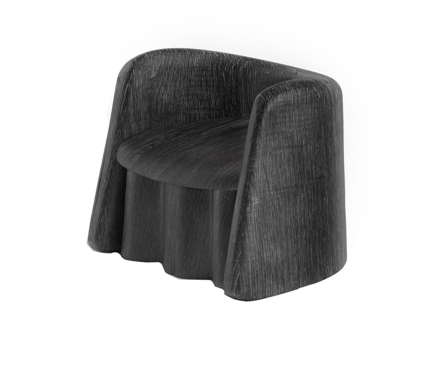 Portugais Fauteuil d'appoint Plisse de collection en bois massif par Alter Ego Studio en vente