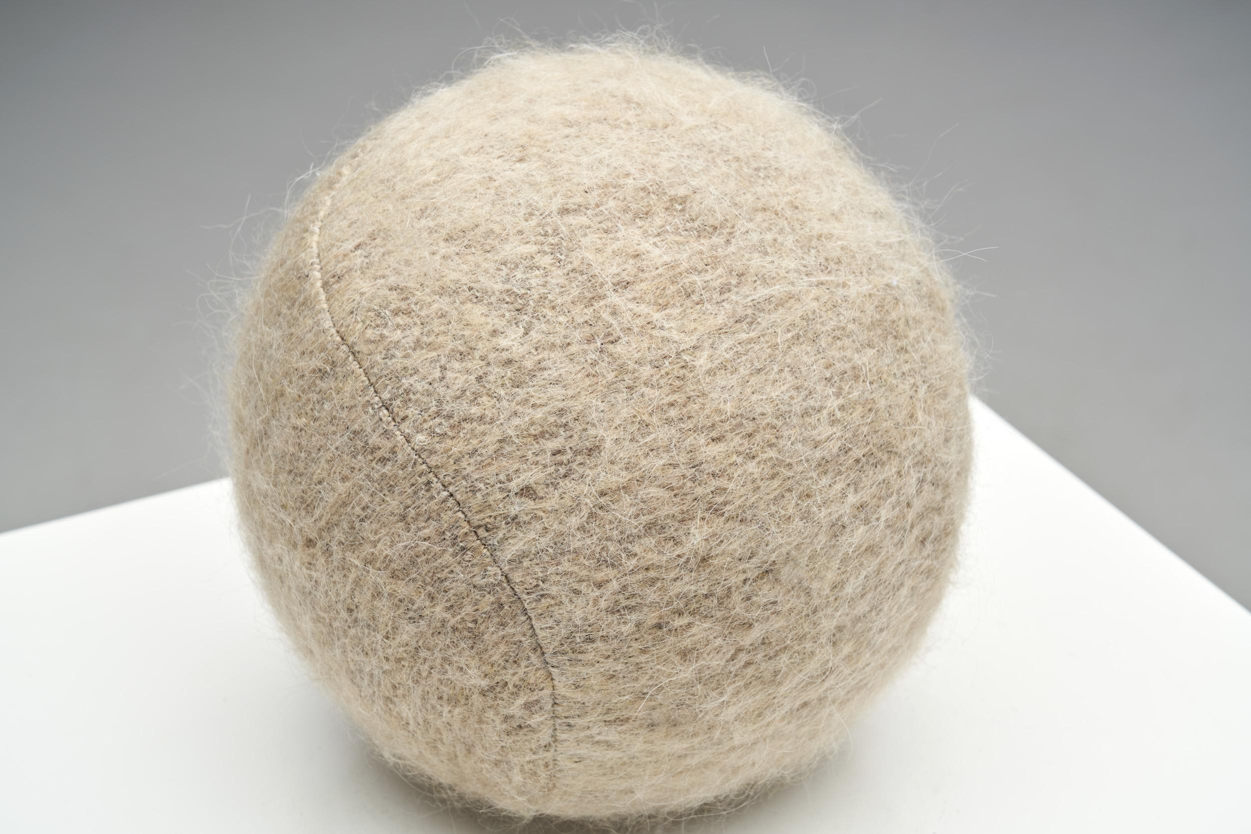 Accent Ball Pillow in Sand Coloured Fabric In New Condition For Sale In Utrecht, NL