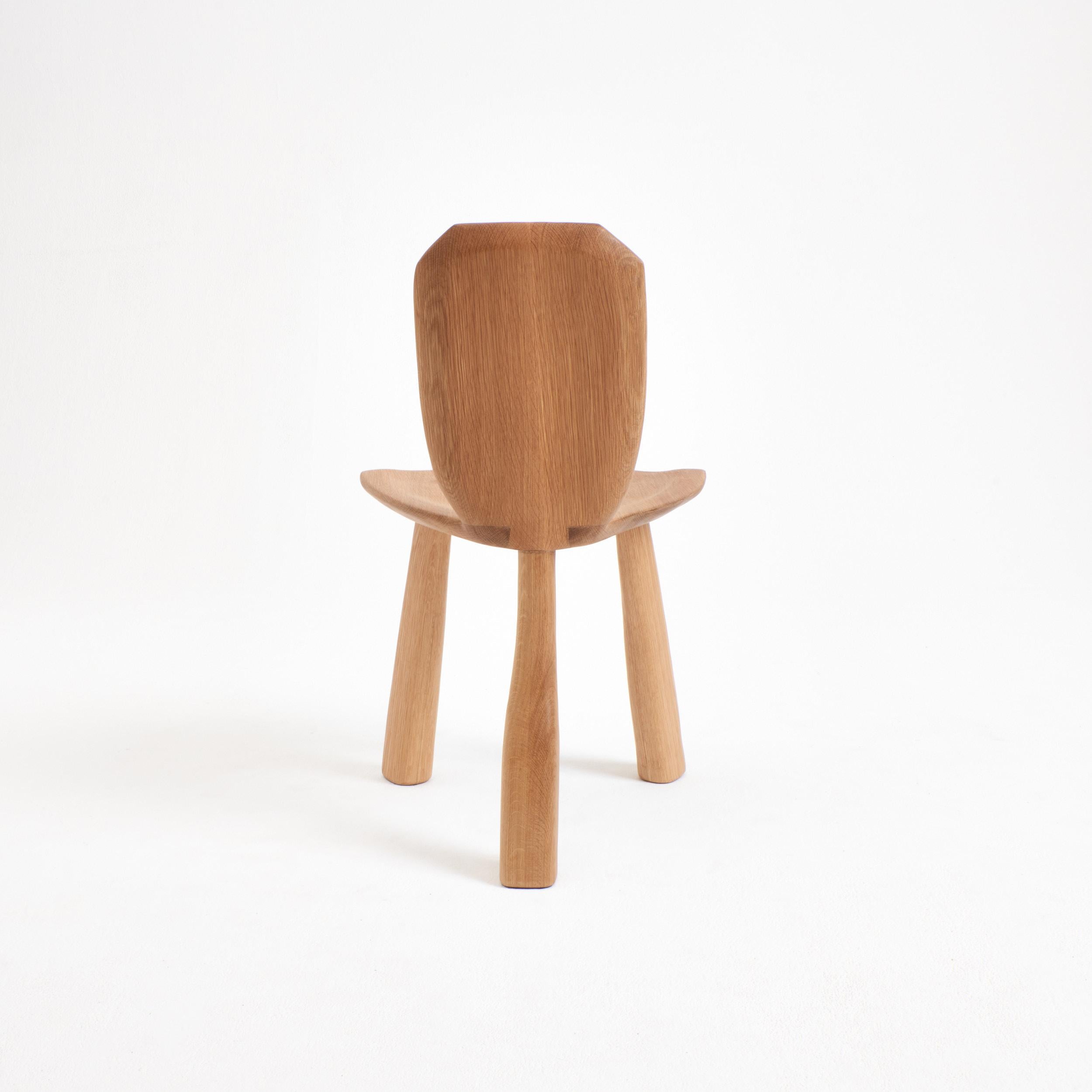 Accent Chair in oak In New Condition For Sale In Macieira de Sarnes, PT