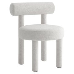 Zeitgenössischer Gropius-Esszimmerstuhl CS1 in Barnum White Boucle Fabric von NOOM