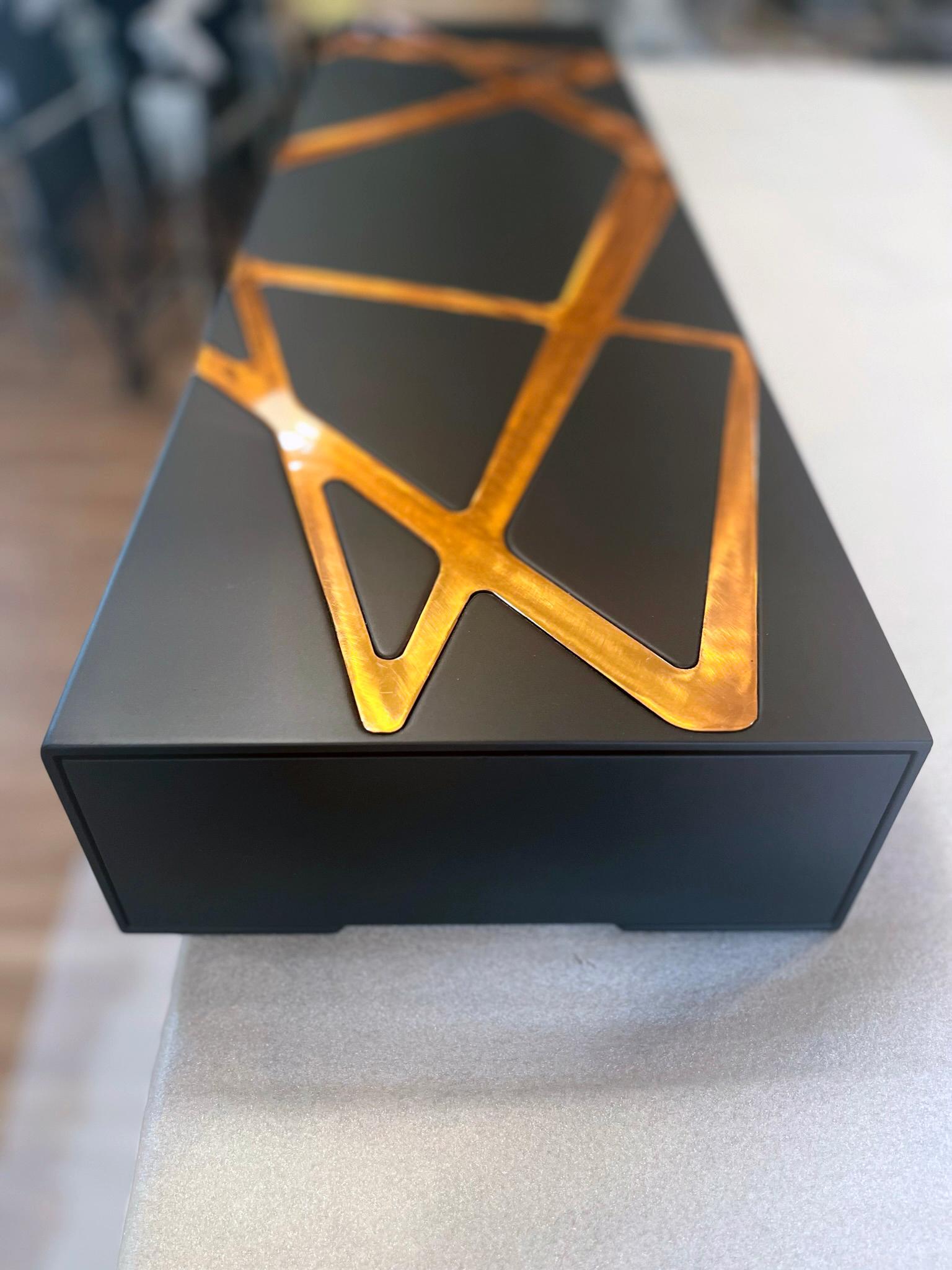 Organic Modern Accent Console Table in Black Lacquered Wood and Copper For Sale 5