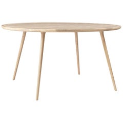 Accent Round Dining Table Oak Matte White Lacquered by Mater Design