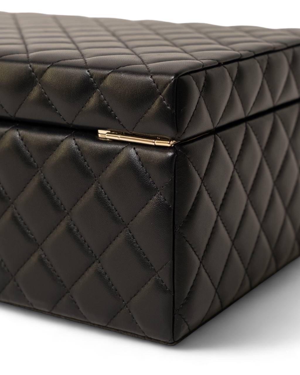Accessori da Viaggio\ Portagioie Chanel Vanity Case Pearl Trapuntato Nero For Sale 8