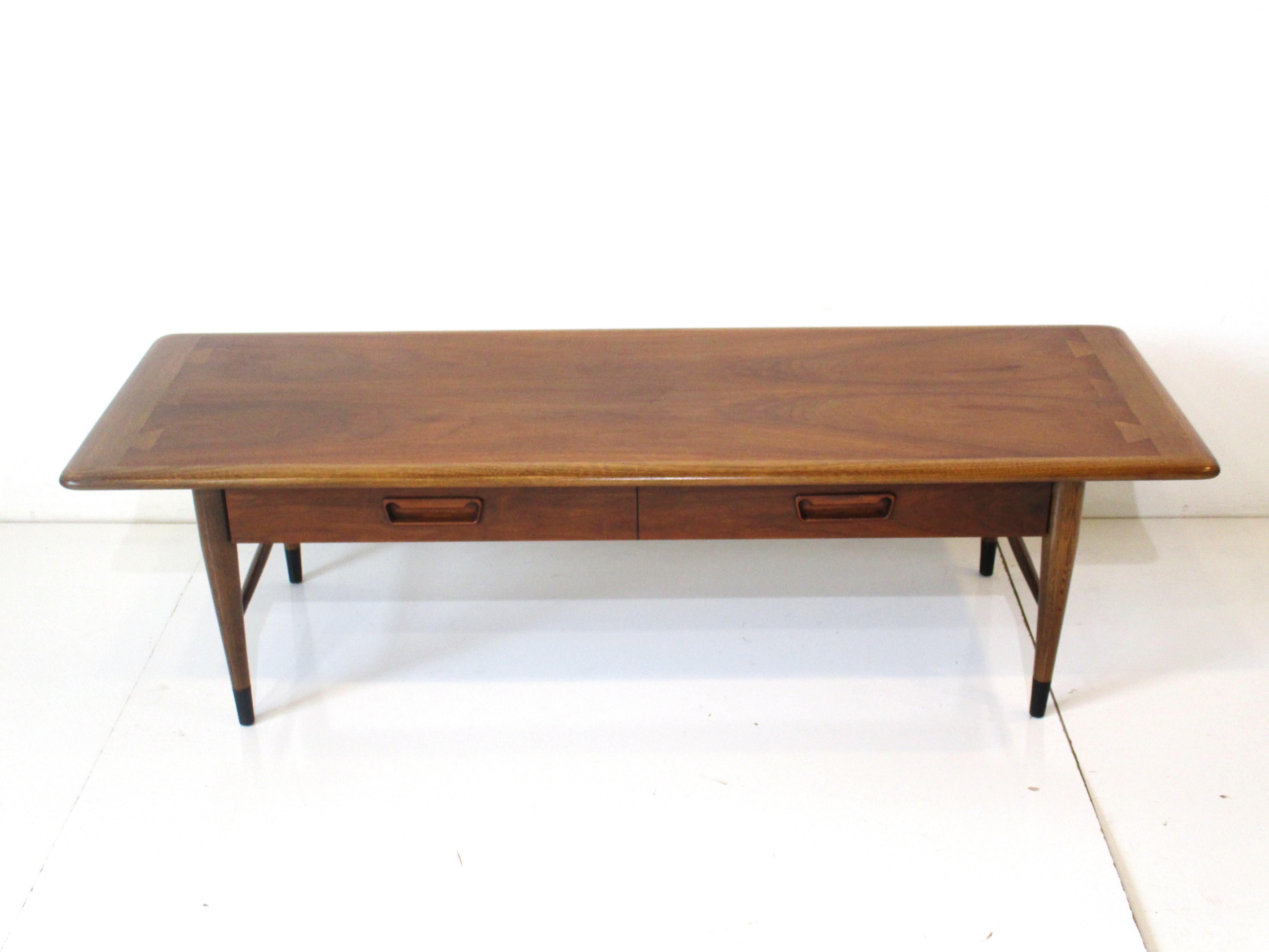 Acclaim Lane Dovetail Coffee Table with Drawer by Andre Bus 4