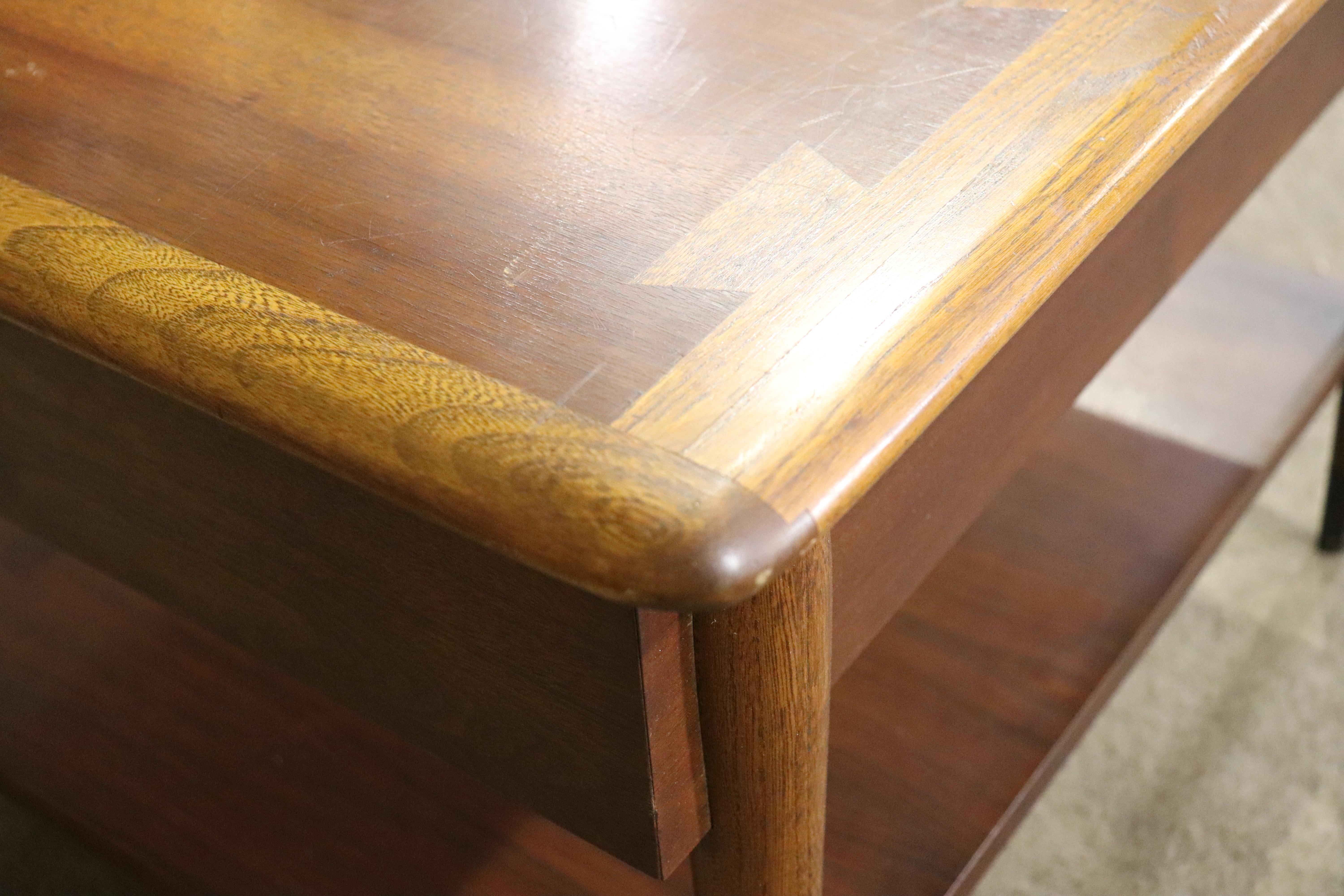 'Acclaim' Series Table by Lane For Sale 3