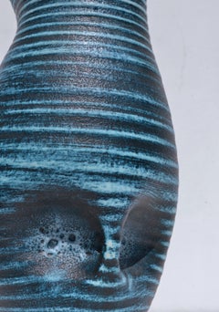 Accolay 1960 Vase en céramique bleu gauloise de style français du milieu du siècle