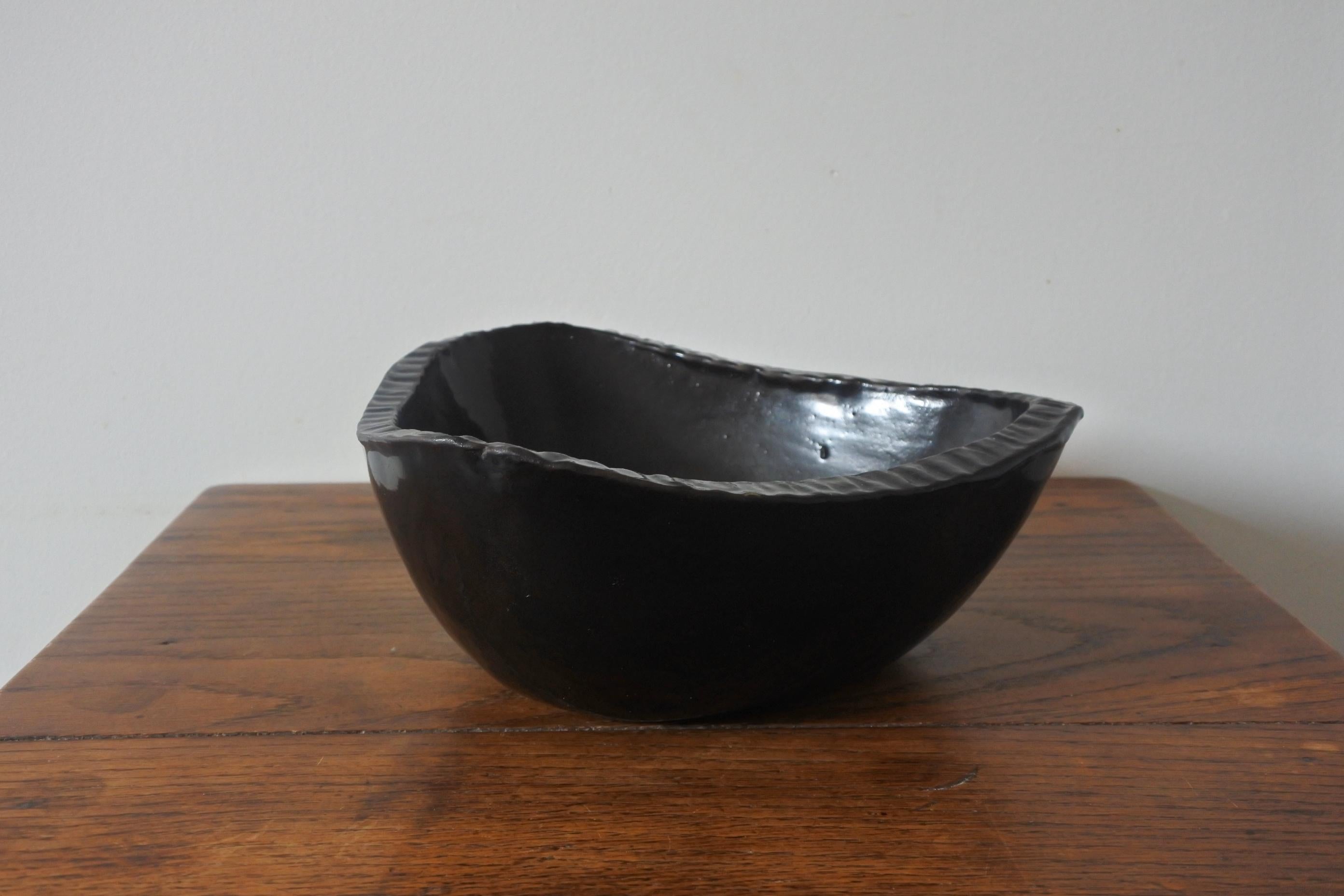 Mid-20th Century Accolay Black Glazed Ceramic Freeform Dish, France 1950s