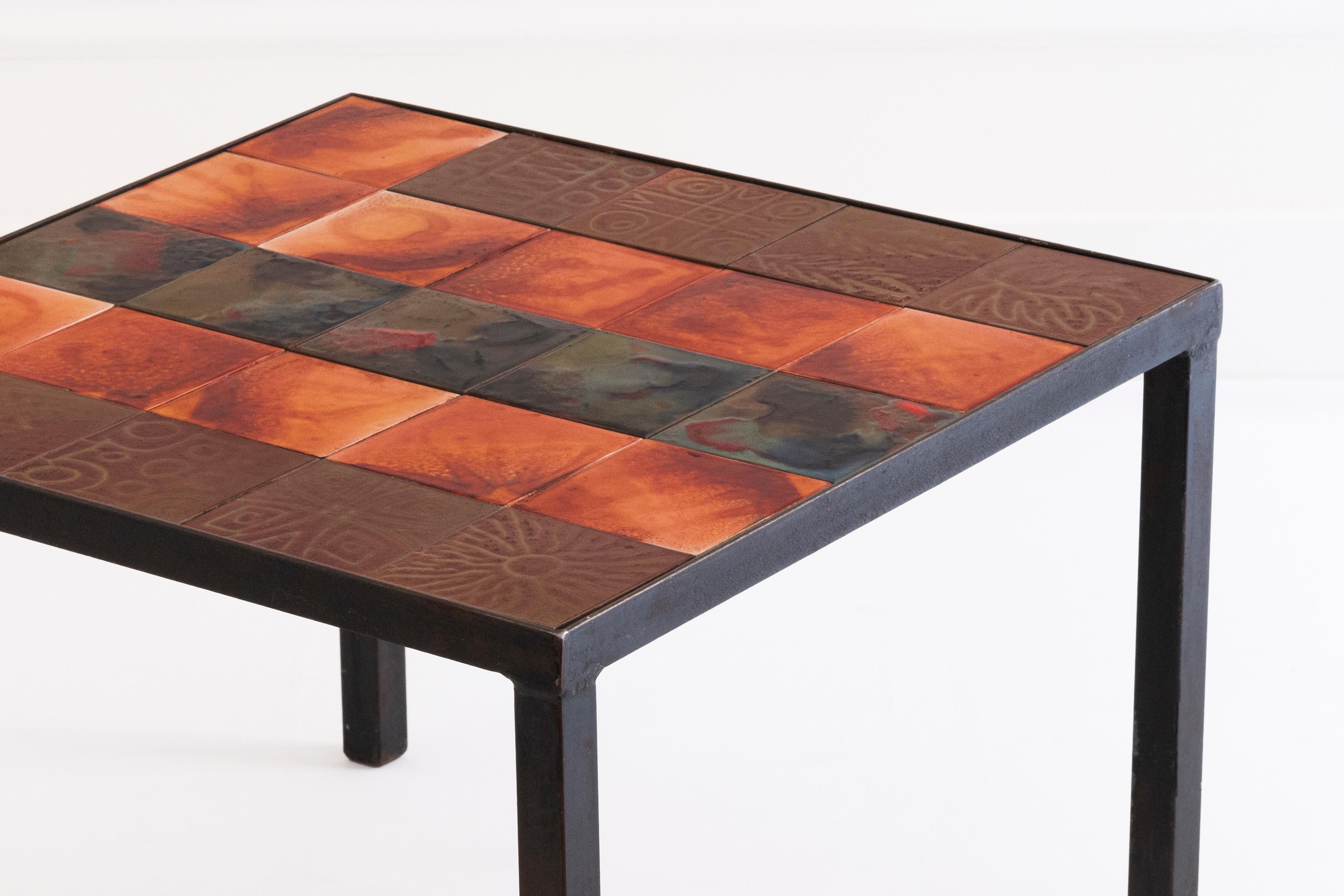 Français Accolay - Cerabati Ceramic Tiles Table basse française du 20ème siècle en vente