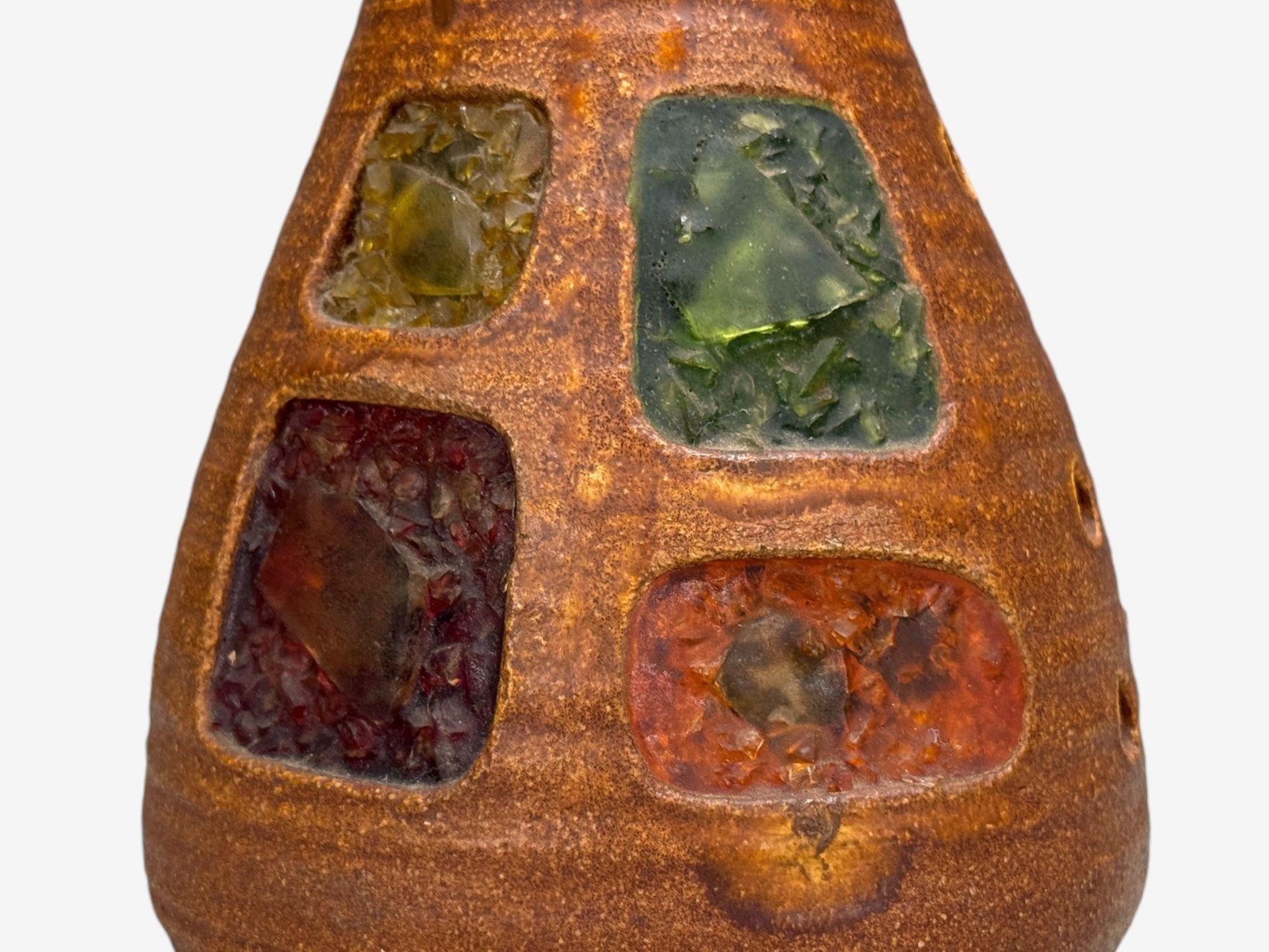 Metà XX secolo Accolay, Ceramica, Stained Glass, Resina filata, Lampada da tavolo, Francia, anni '60 in vendita