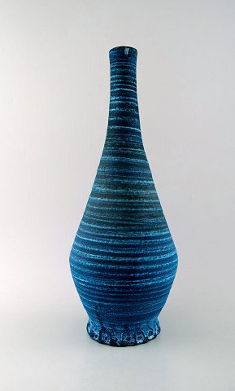Accolay, French ceramic vase. Turquoise, stylish design with stripes.
Stamped, 1950s-1960s.
Beautiful turquoise glaze.
Measures: 38.5 cm x 14.5 cm
In perfect condition.