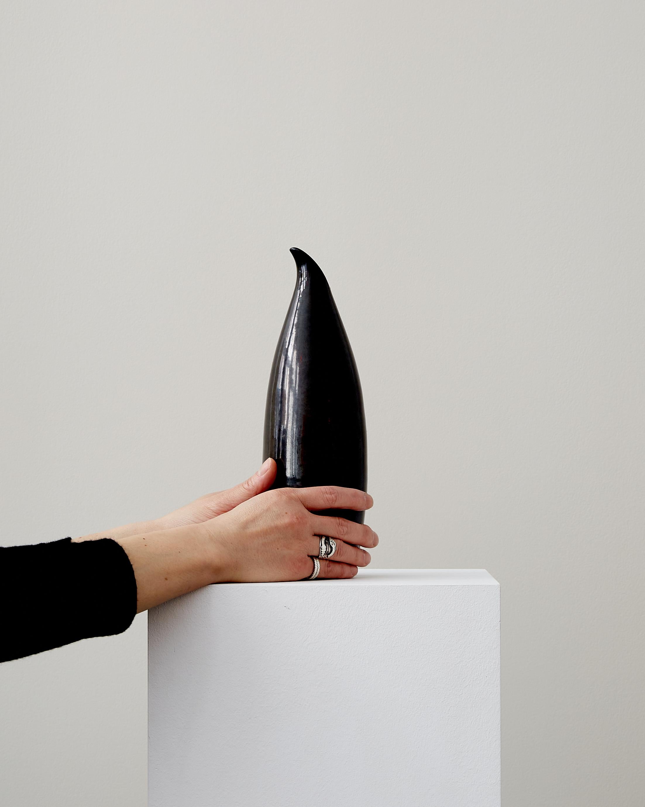 Vaso Accolay Black Penguin.

Francia, 1960 circa

Misure: 3 3/4