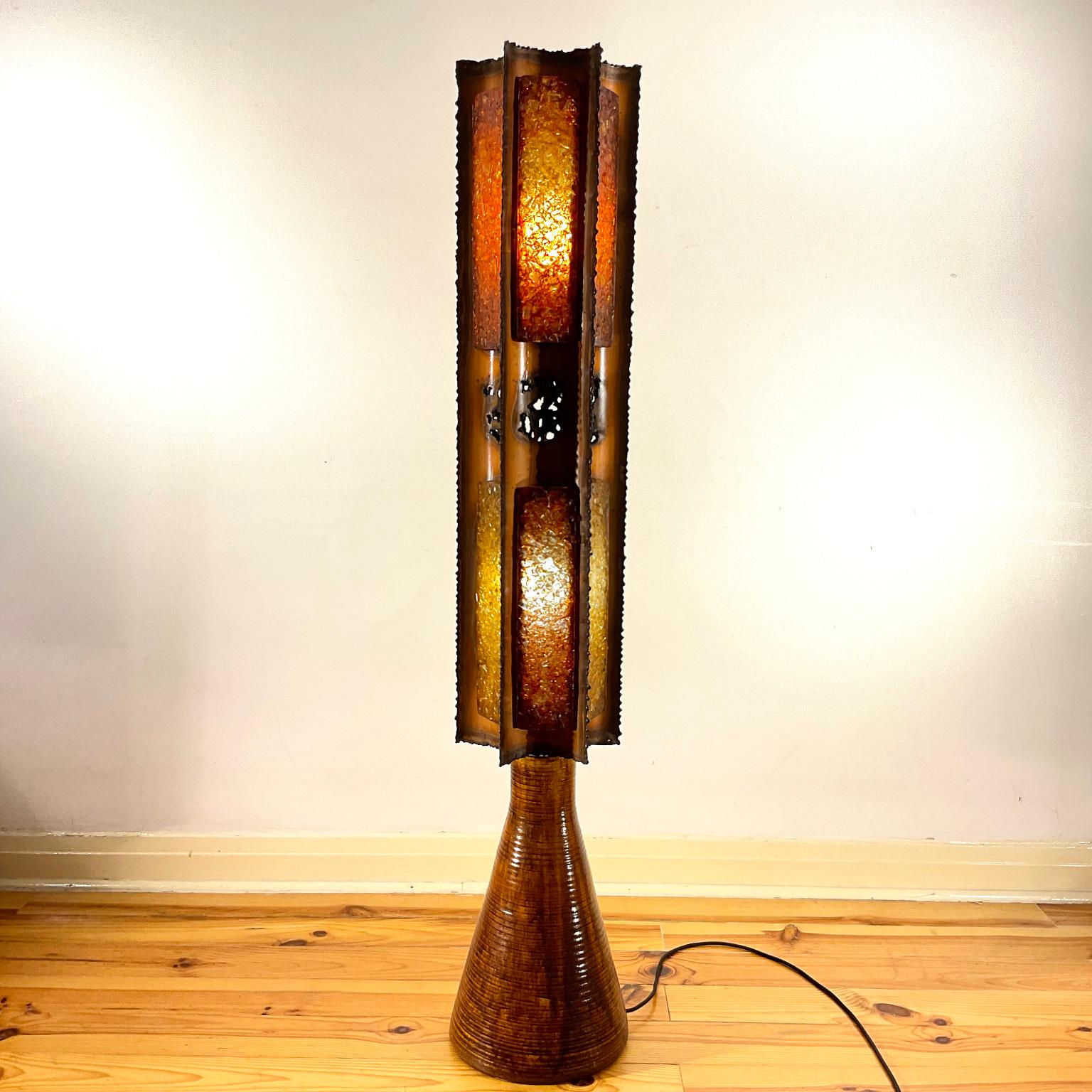 Accolay Studio Pottery Floor Lamp with a Brutalist Lampshade France 1960s For Sale 1