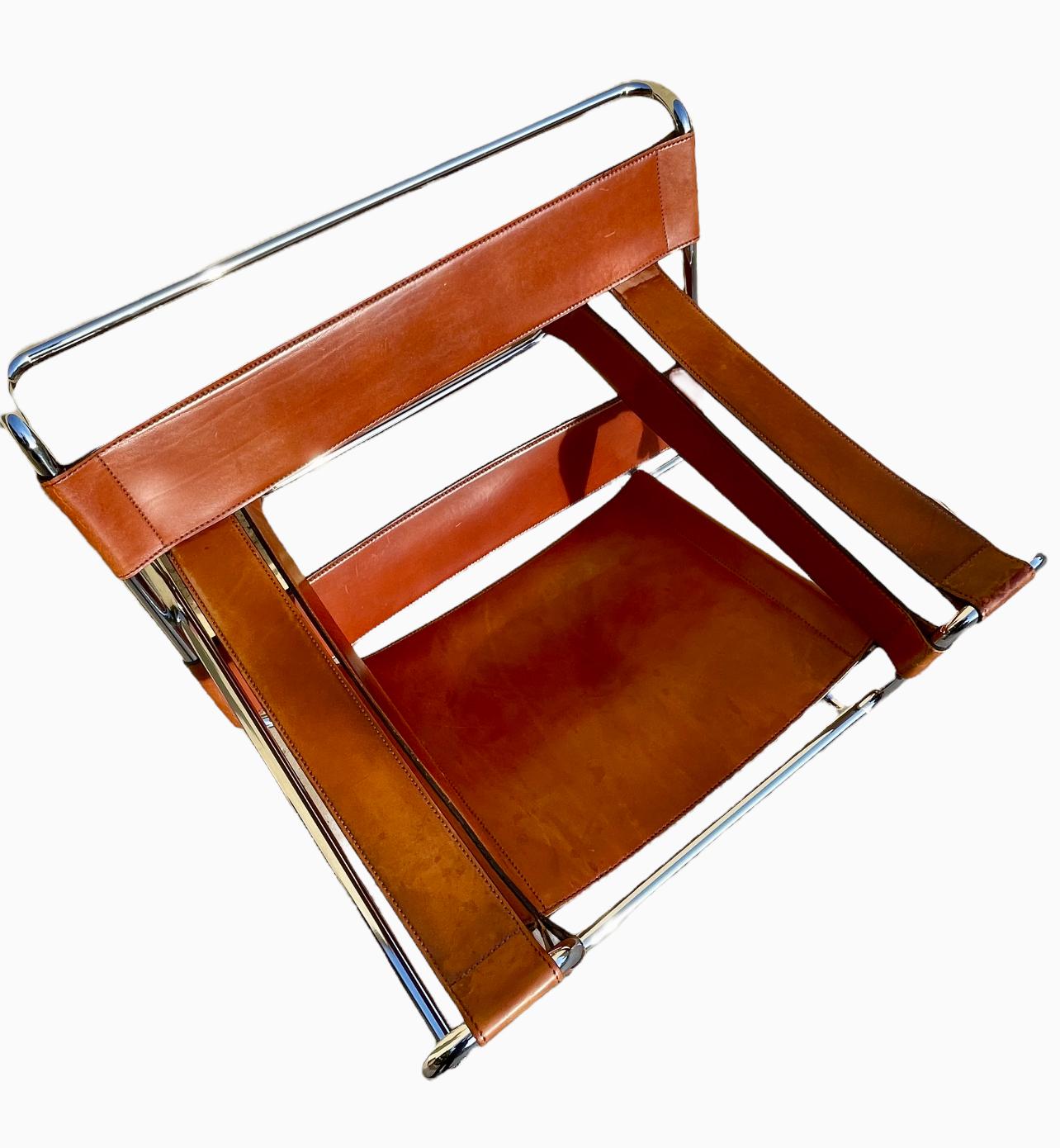 Metal According To Marcel Breuer - Wassily B3 Chair For Sale