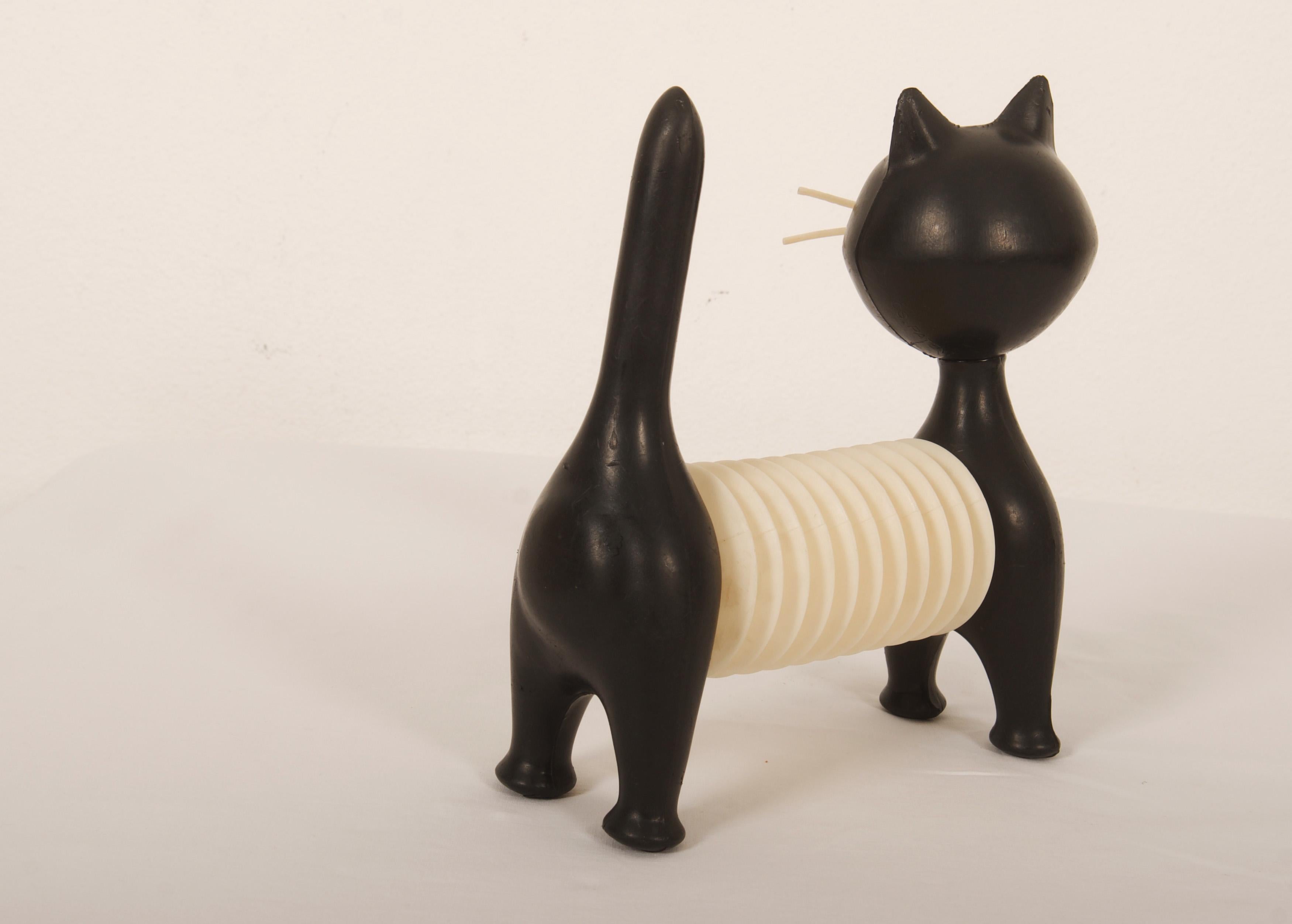 Accordion Squeaky Toy „Tomcat“ by Libuse Niklova for Fatra In Good Condition For Sale In Vienna, AT