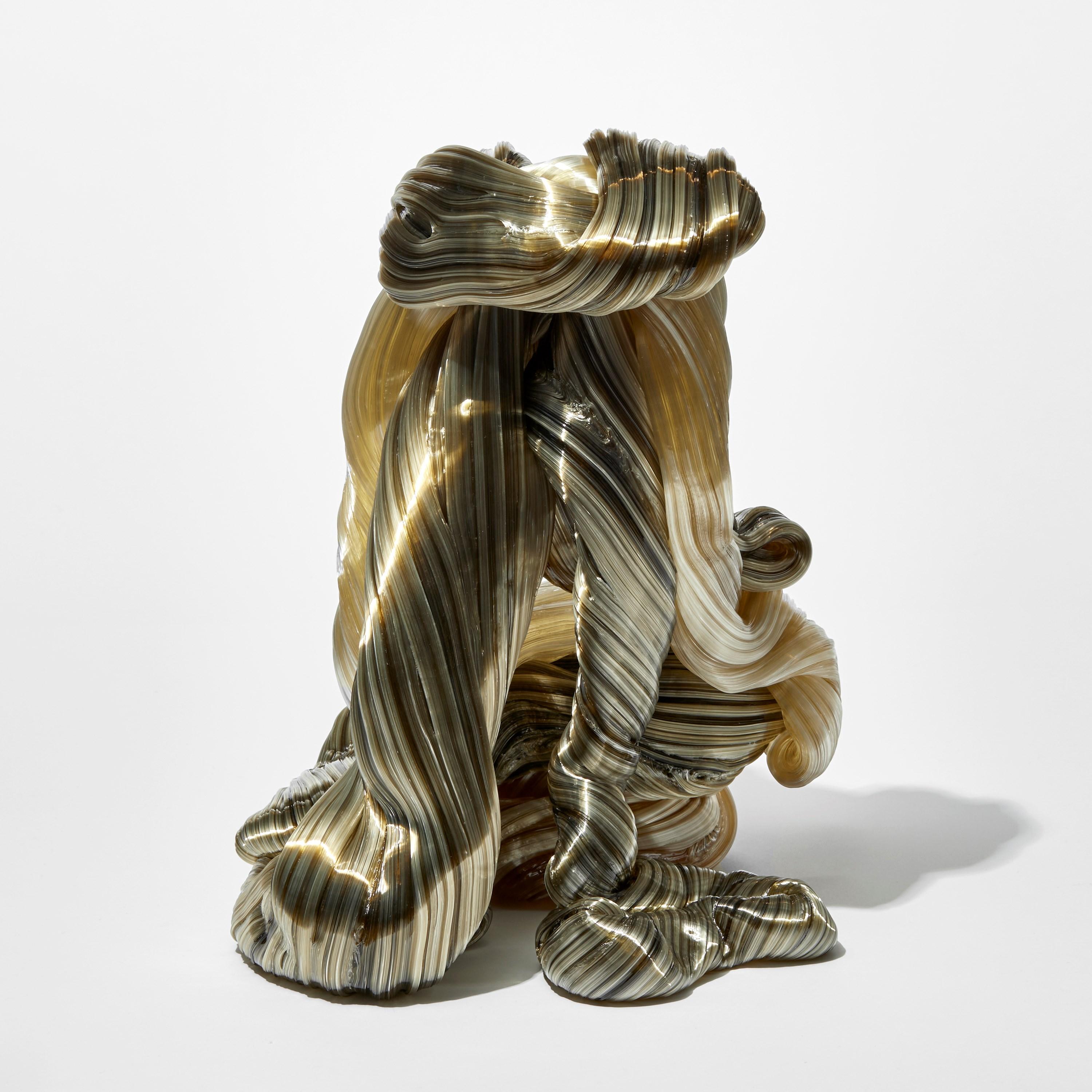 Svedese Accumulated Lines II, una scultura in vetro ambra e oliva di Maria Bang Espersen in vendita