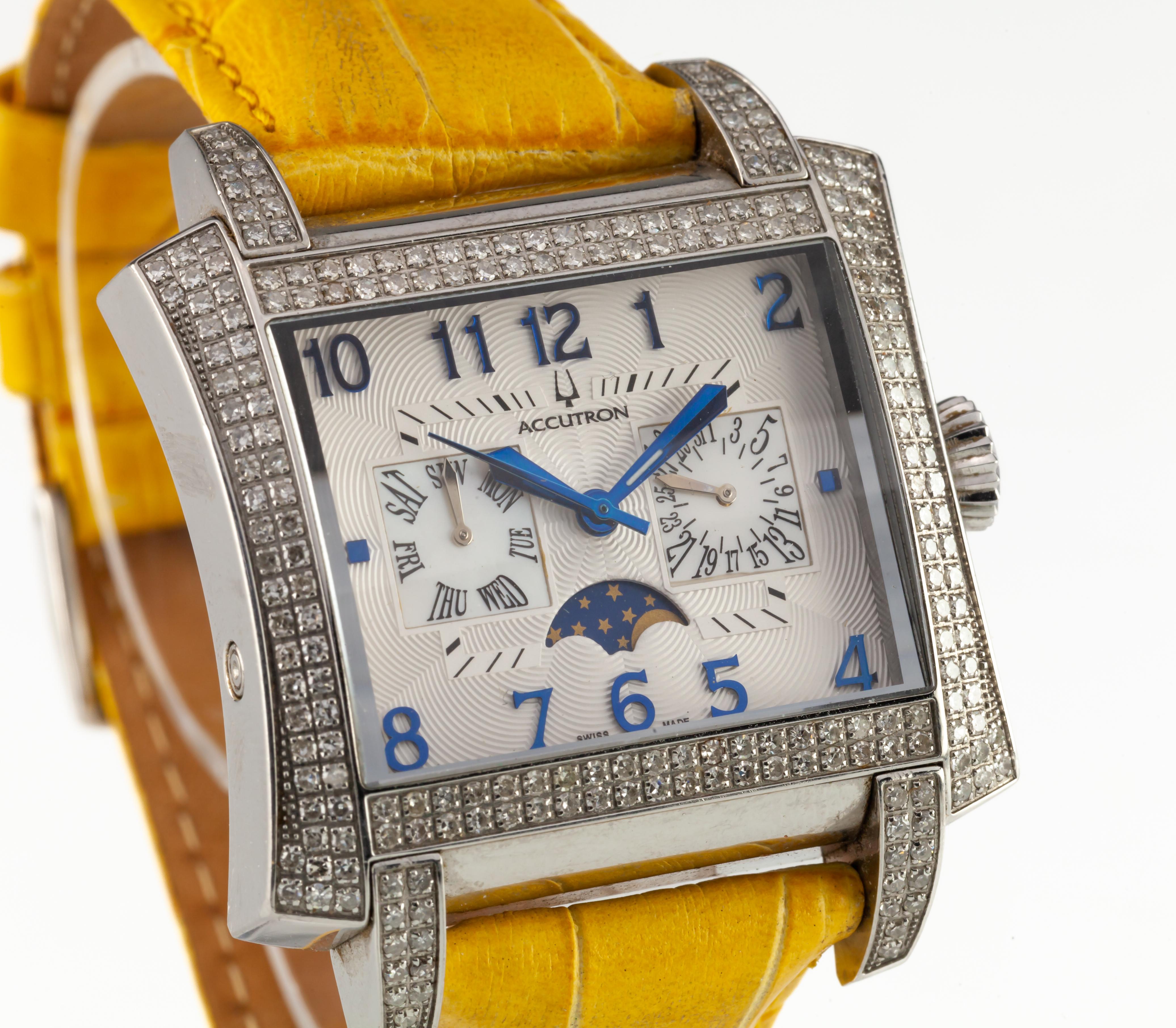 Accutron Innsbruck Montre chronographe à quartz en acier inoxydable pour hommes Bon état - En vente à Sherman Oaks, CA
