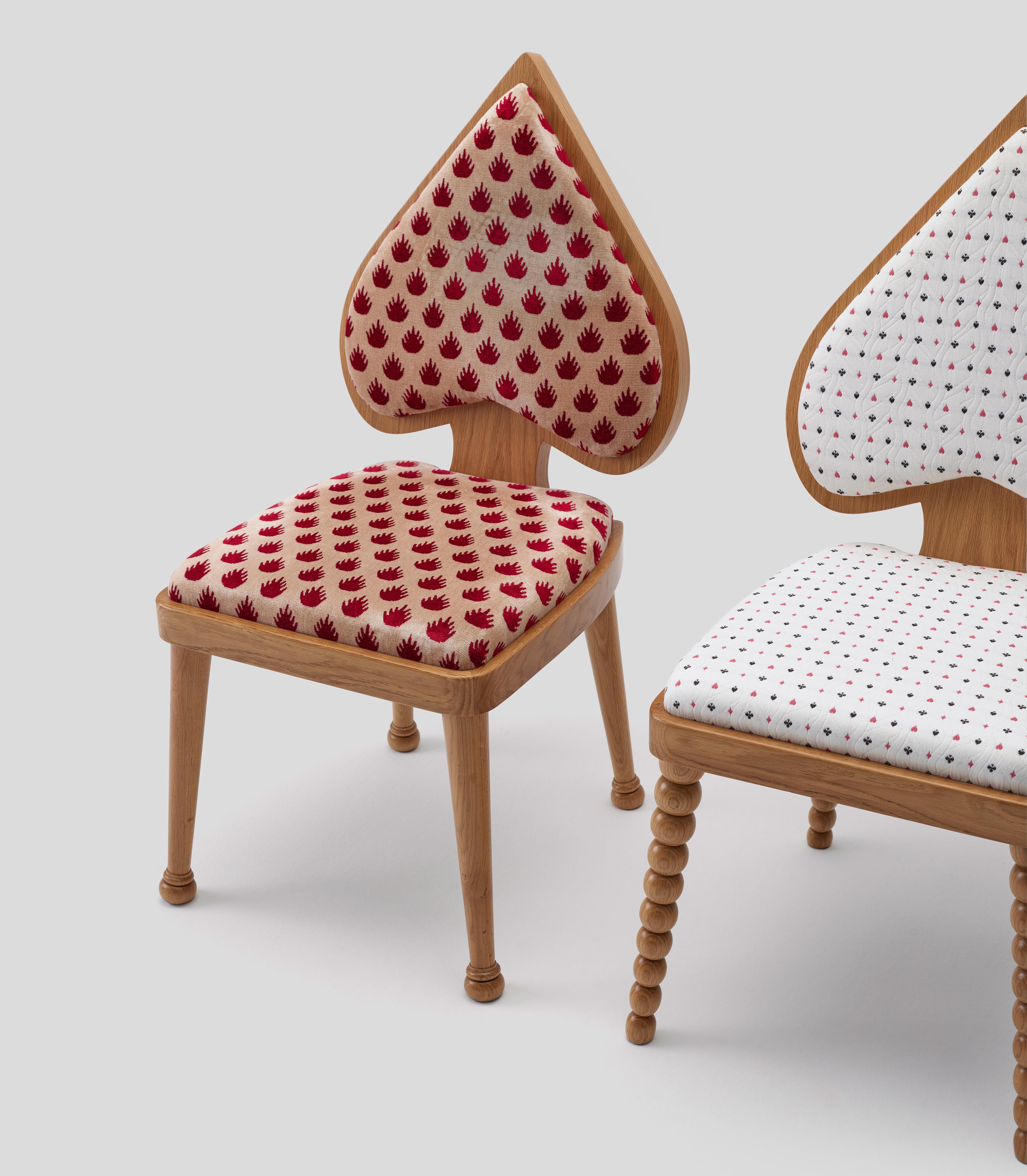 Chaise Ace blanche de Merve Kahraman, chêne et tissu blanc pour jouer aux cartes en vente 6