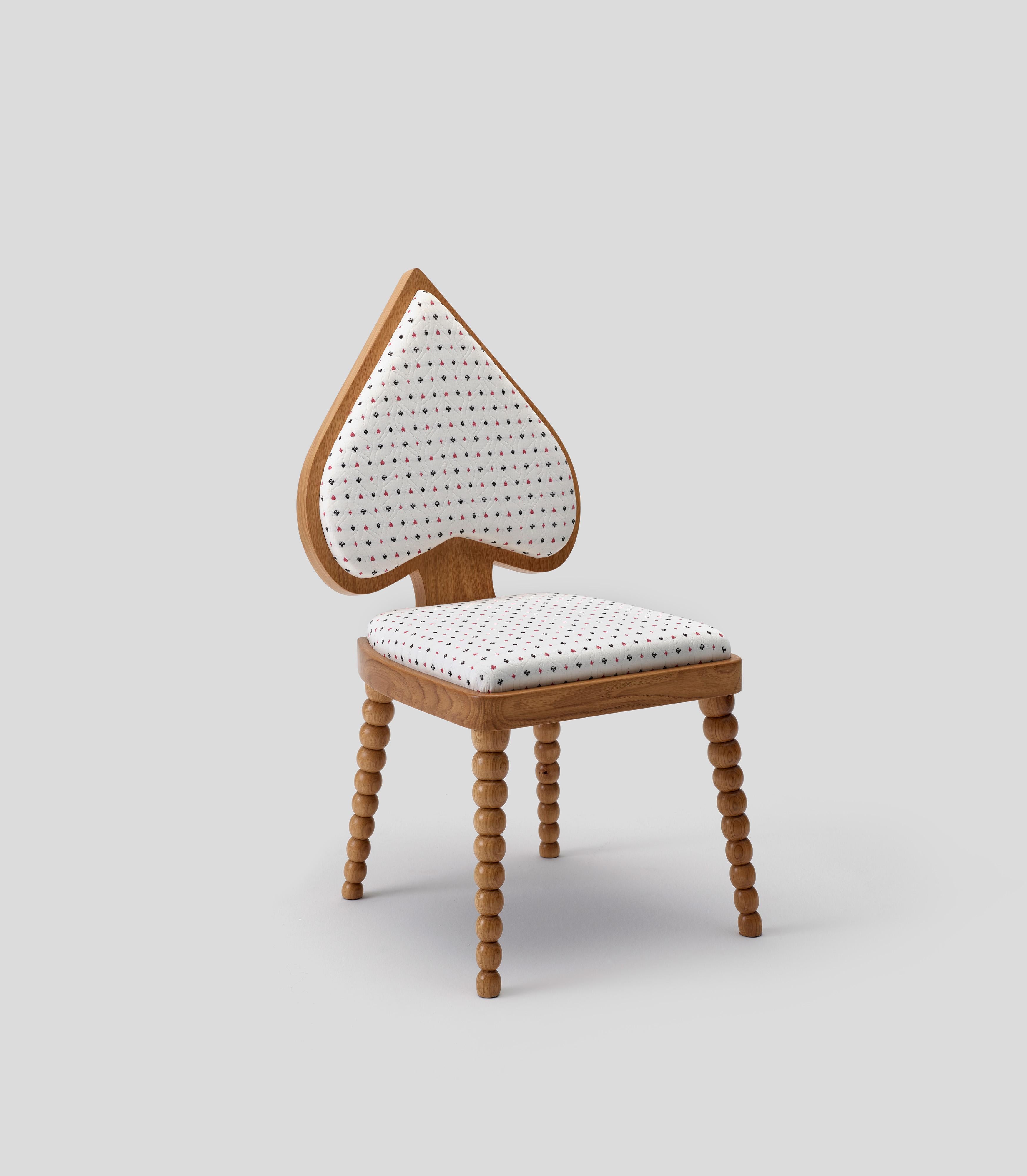 Ace Chair White by Merve KAHRAMAN

Chêne et tissu blanc pour cartes à jouer

18