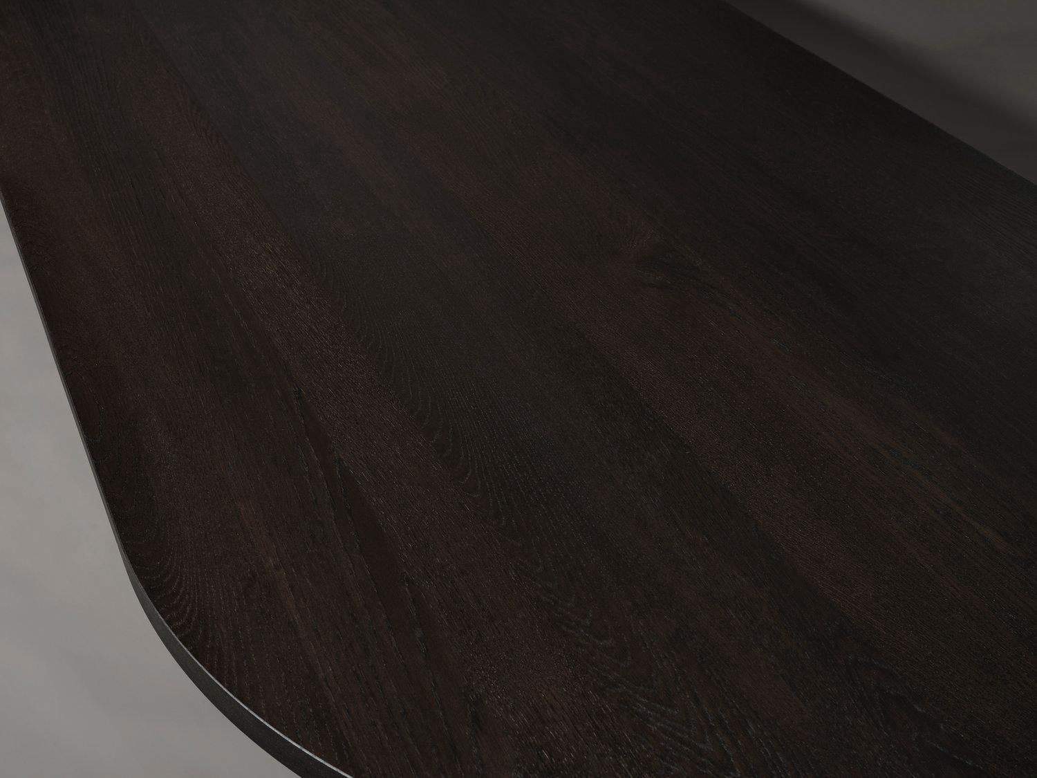 Postmoderne Table de salle à manger ovale Acer 240 Capsule en Oak Oak européen par Mokko Amsterdam en vente