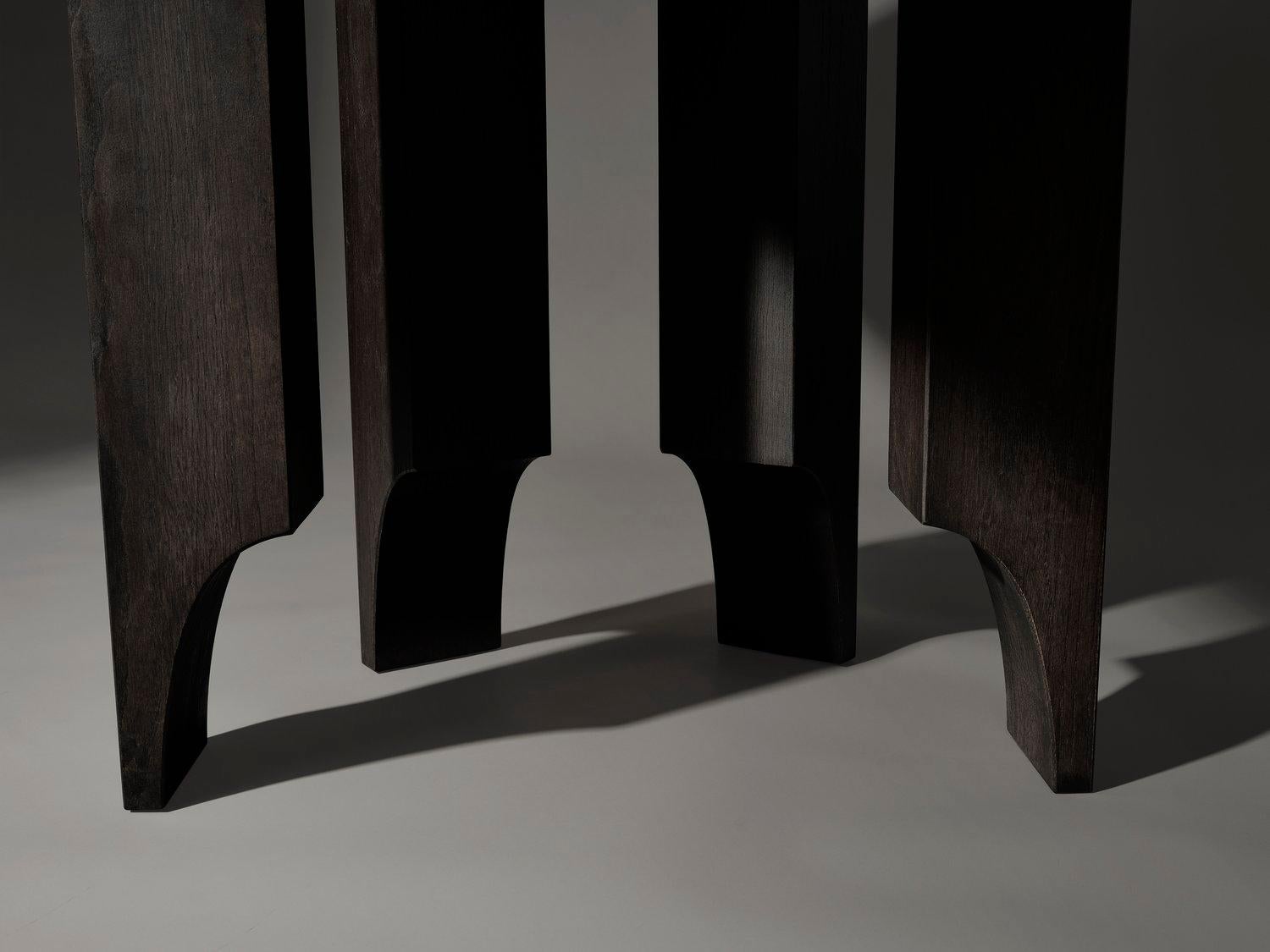 Néerlandais Table de salle à manger ovale Acer 240 Capsule en Oak Oak européen par Mokko Amsterdam en vente