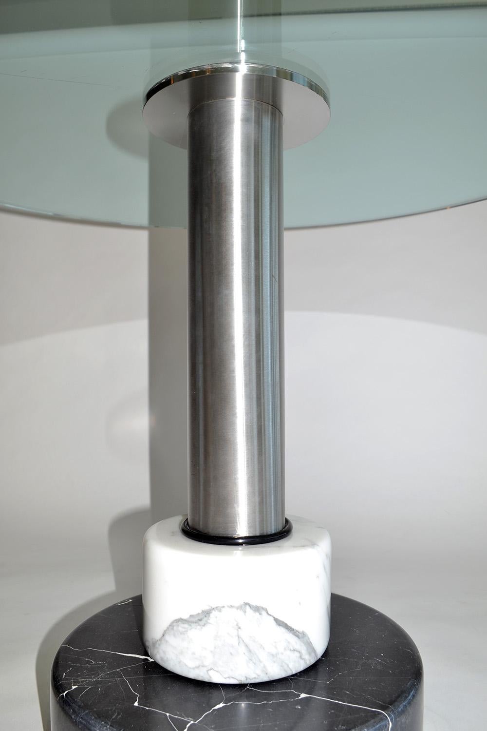 Acerbis 'I Menhir' Table de salle à manger en marbre et verre par Acerbis et Stoppino, années 1990 en vente 1