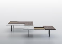 Tavolino Moodboard grande Acerbis in marmo bianco e piano in noce tinto scuro