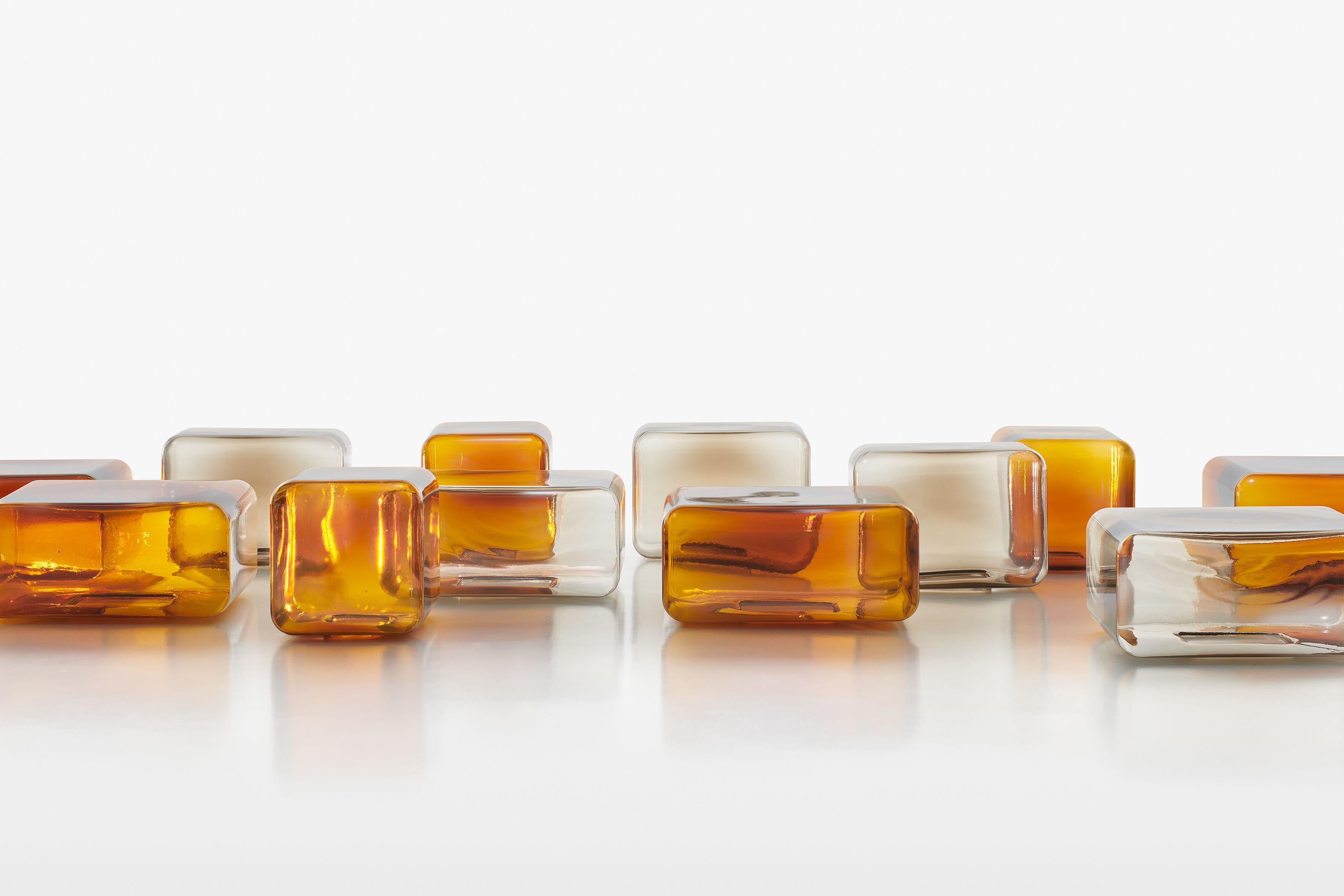 Verre Table basse Acerbis LOKUM S en ambre de Sabine Marcelis en vente