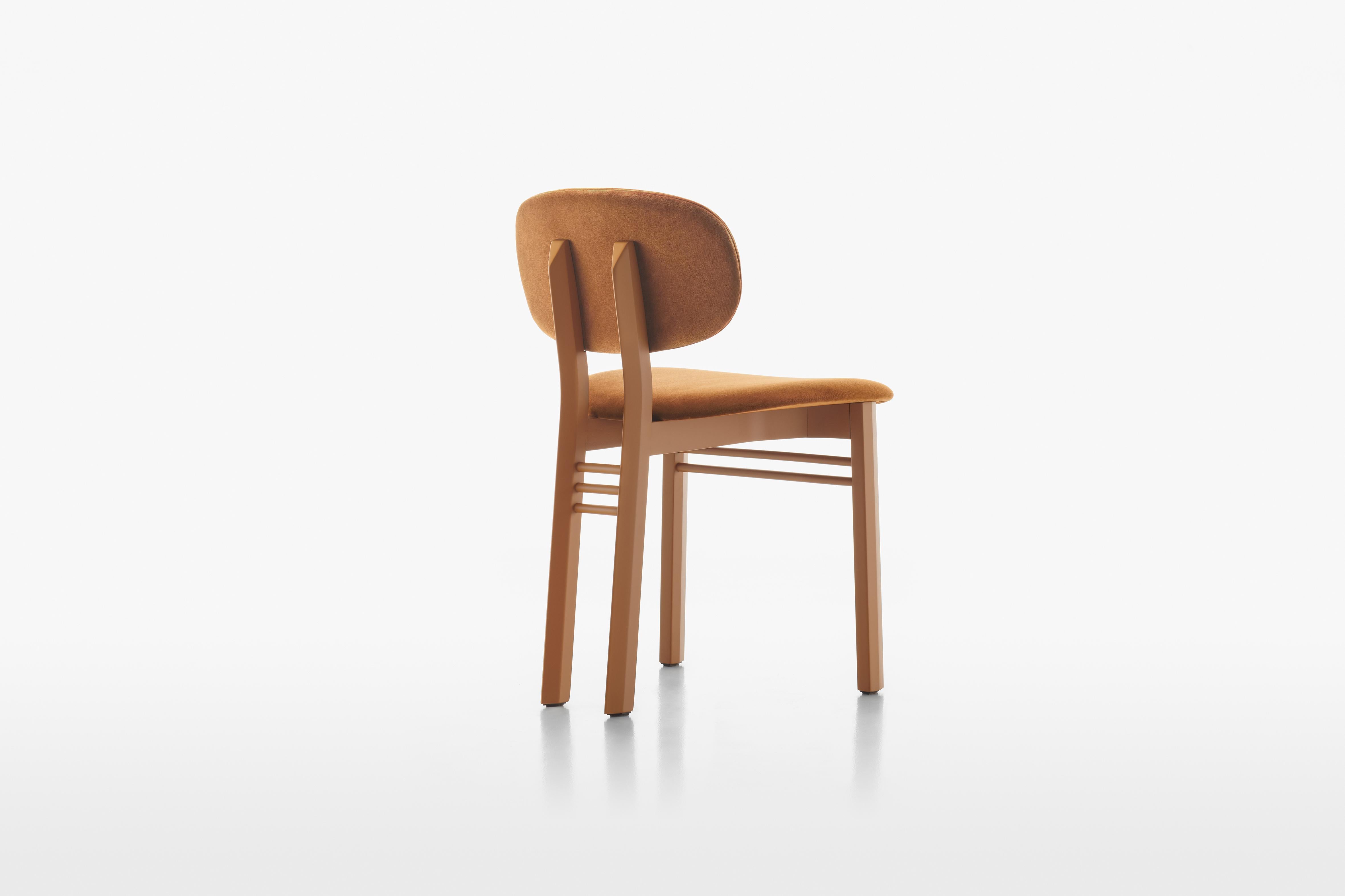 Acerbis Med Chair avec assise tapissée en blanc et structure en frêne teinté en noir en vente 9