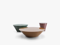 Table basse Acerbis avec base jaune moutarde et plateau en verre blanc