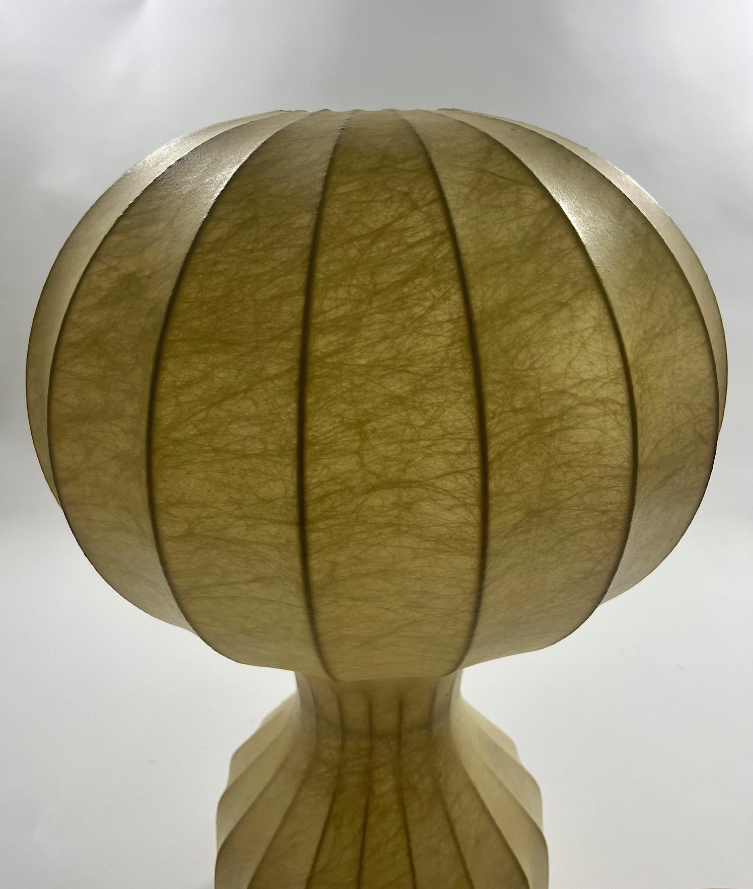 Italian Achille and Pier Giacomo Castiglioni Gatto Piccolo Table Lamp For Sale